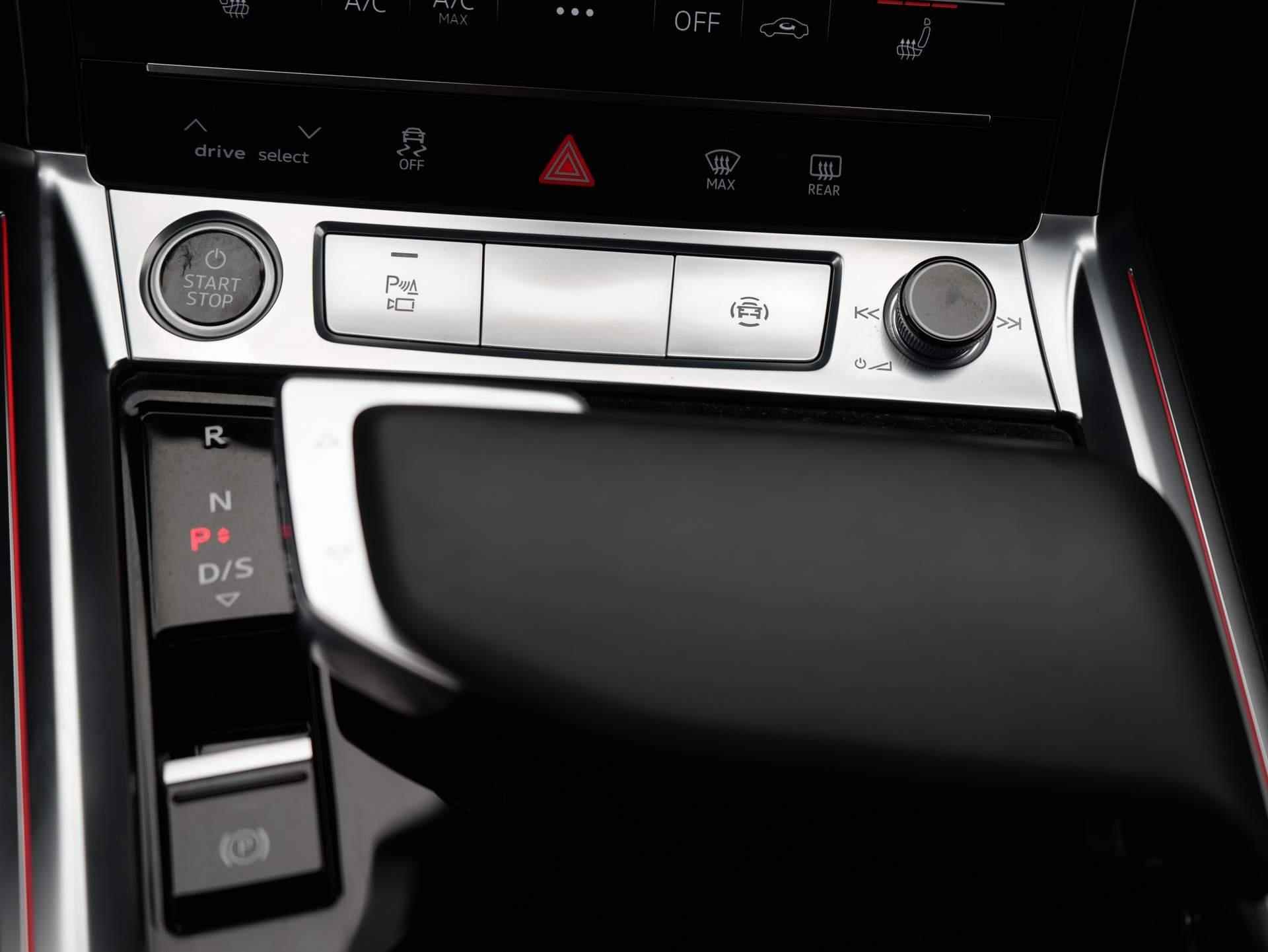 Audi e-tron 55 quattro Advanced edition Plus 95 kWh Navi | Clima | Adaptive Cruise | LED | Ambiance Verlichting | Trekhaak (Afneembaar) - 30/57