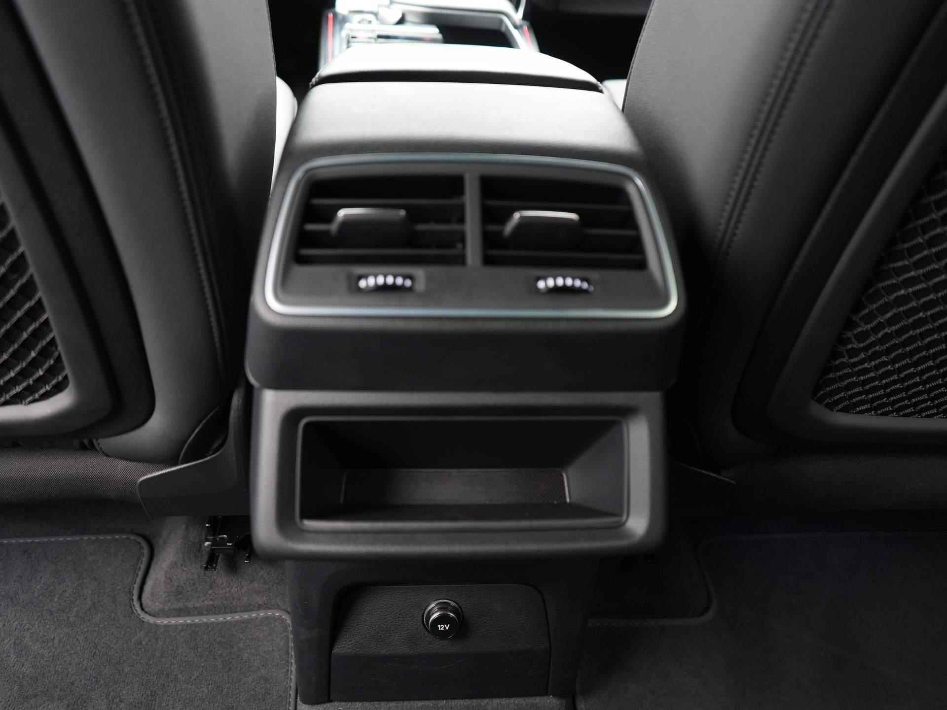 Audi e-tron 55 quattro Advanced edition Plus 95 kWh Navi | Clima | Adaptive Cruise | LED | Ambiance Verlichting | Trekhaak (Afneembaar) - 48/57