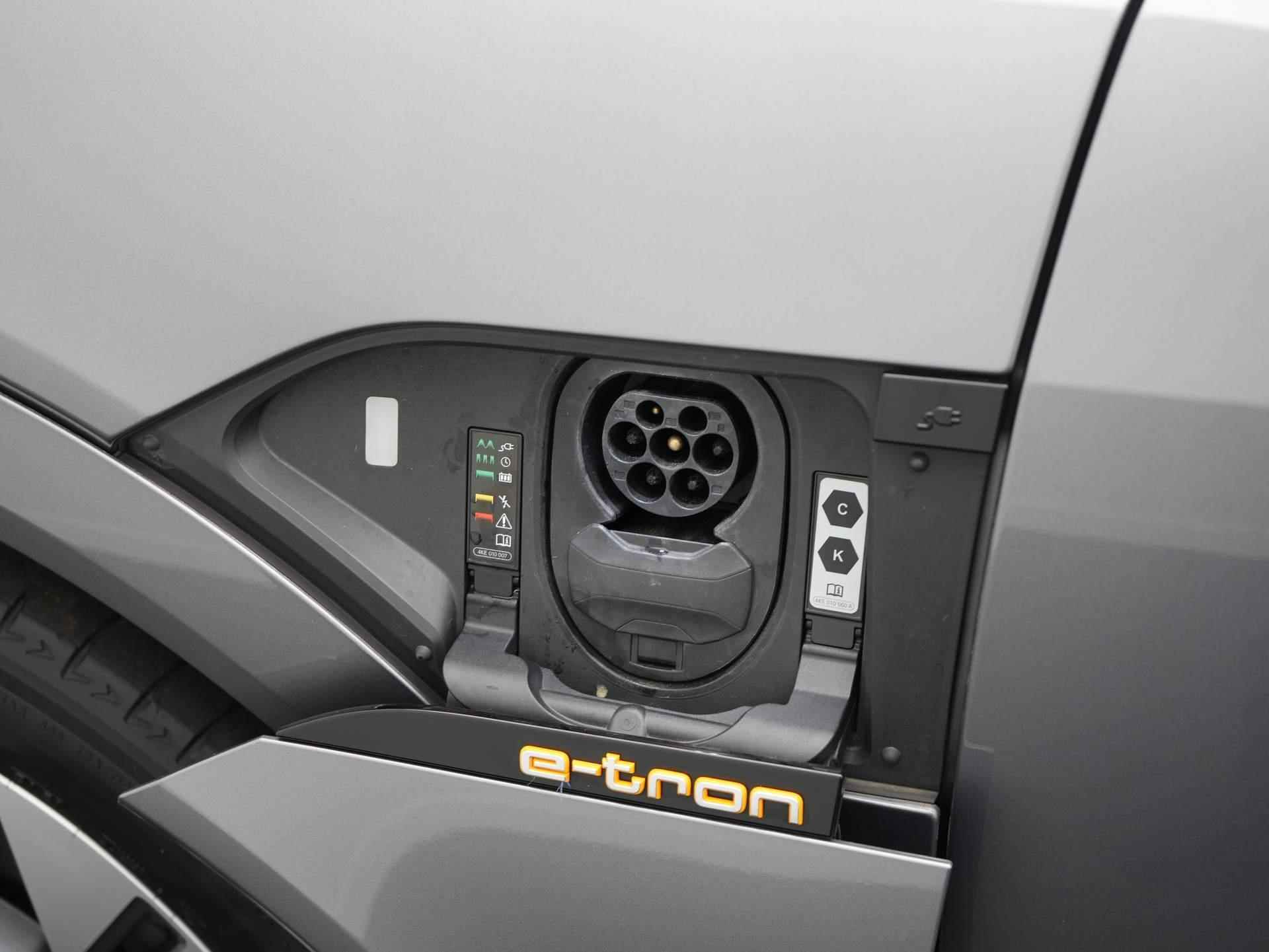 Audi e-tron 55 quattro Advanced edition Plus 95 kWh Navi | Clima | Adaptive Cruise | LED | Ambiance Verlichting | Trekhaak (Afneembaar) - 53/57