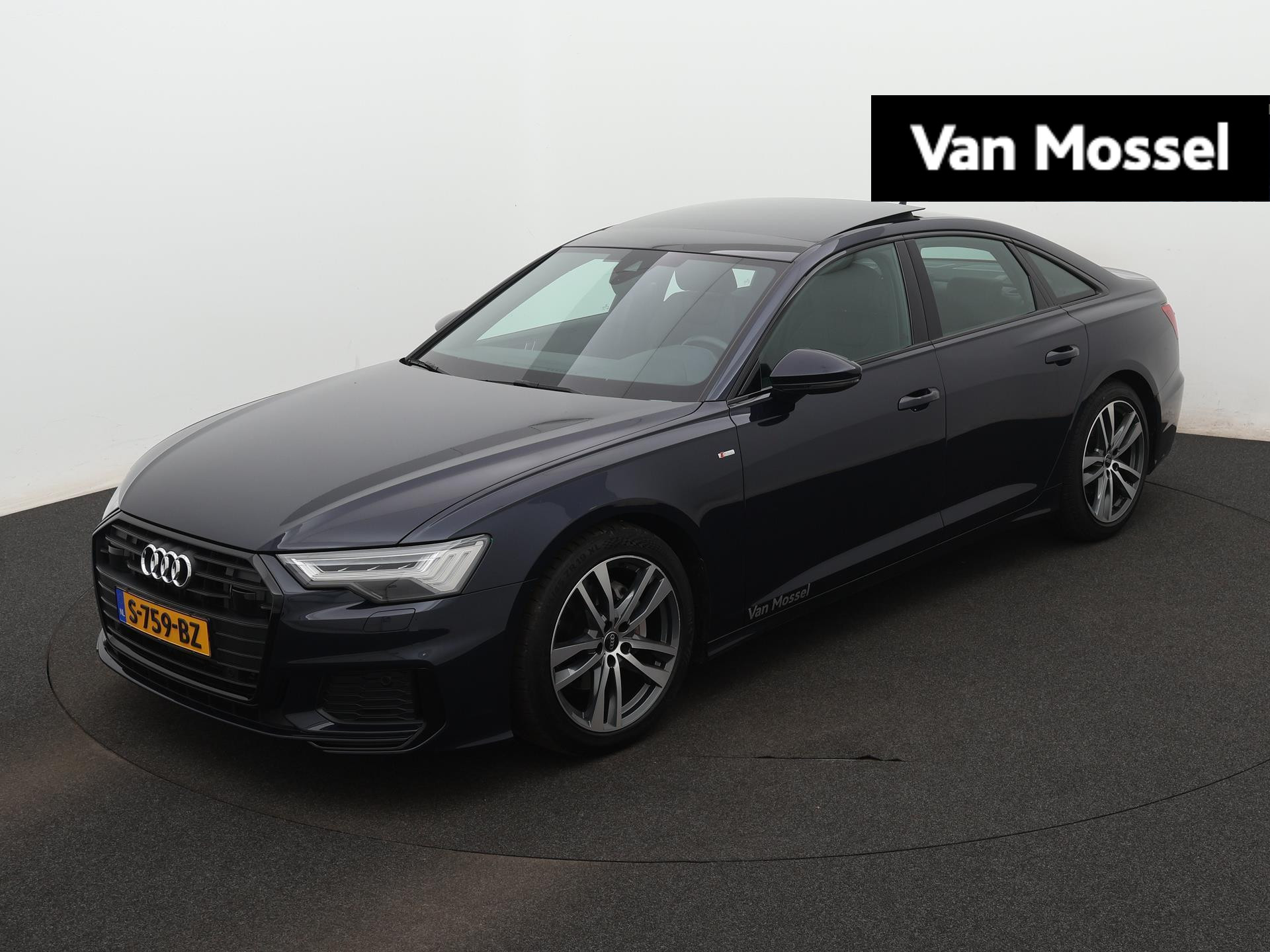 Audi A6 Limousine 40 TFSI S edition Competition 204 PK | Automaat | S-line | Camera | Panoramadak | LED Matrix | Sfeerverlichting  | Climate control | Cruise control | Lichtmetalen velgen |