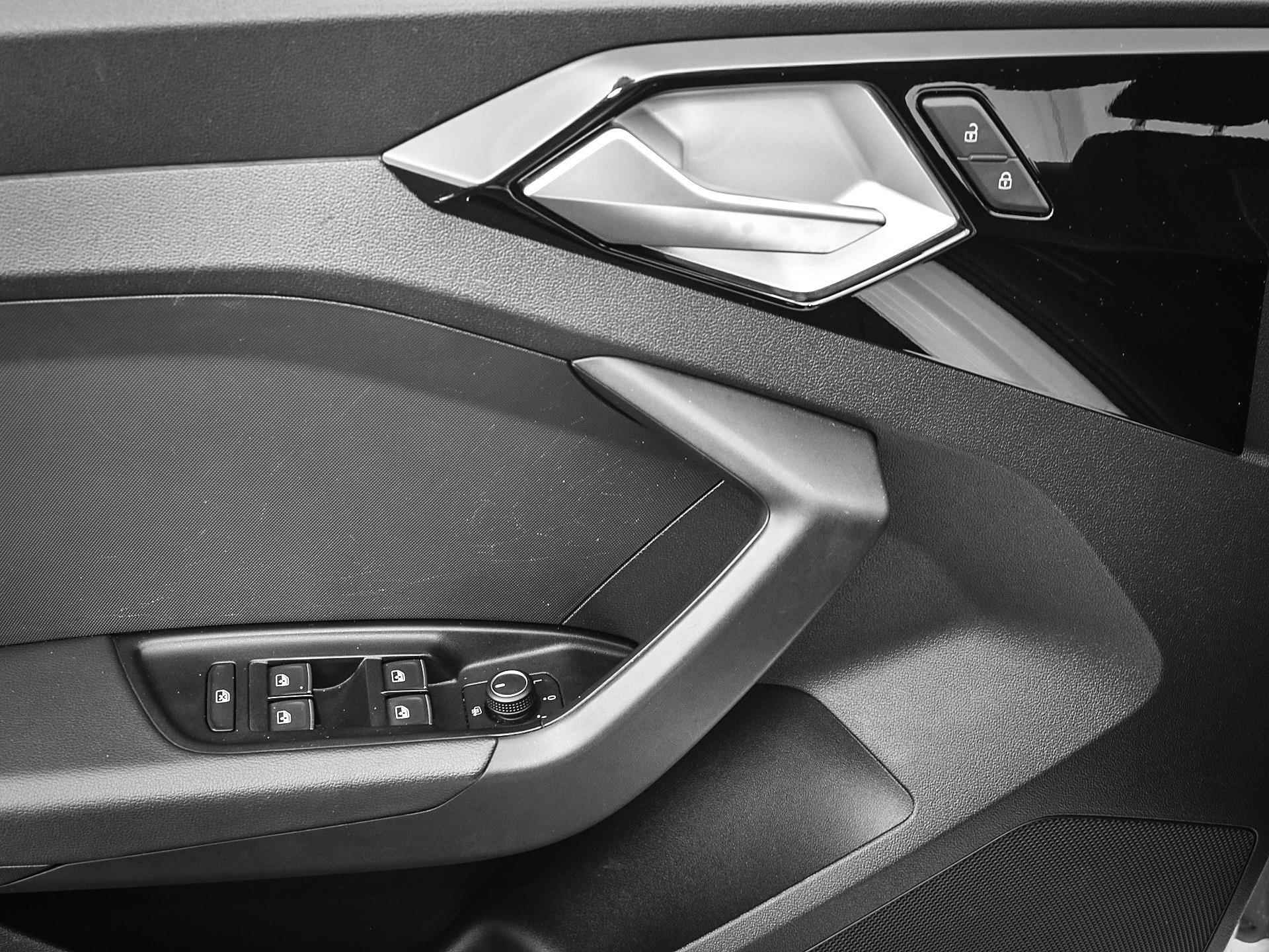 Audi A1 Sportback 25 Tfsi 95pk S-tronic Pro Line | Cruise Control | Airco | Smartphone Interface | Navigatie |15'' Inch | 12 Maanden BOVAG-Garantie - 31/31