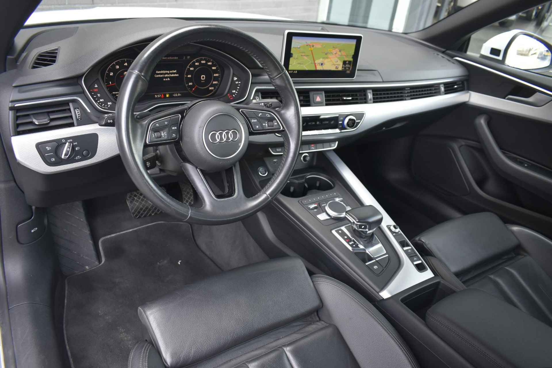 Audi A5 Cabriolet 40 TFSI Design Pro Line Plus / S-Line / Sportstoelen / Camera / Leder - 4/52