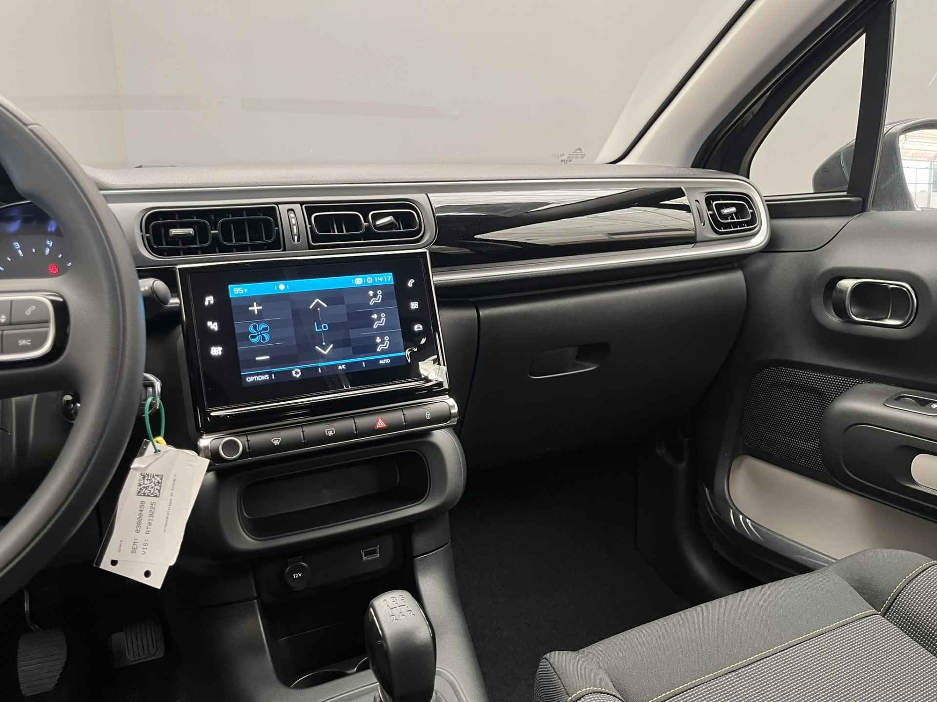 Citroën C3 1.2 82PK Plus | Navigatie | DAB+ | Parkeersensoren | Cruise | Carplay | Bluetooth | Touchscreen | Clima | Led dagrij | Rijstrooksensor | - 22/38