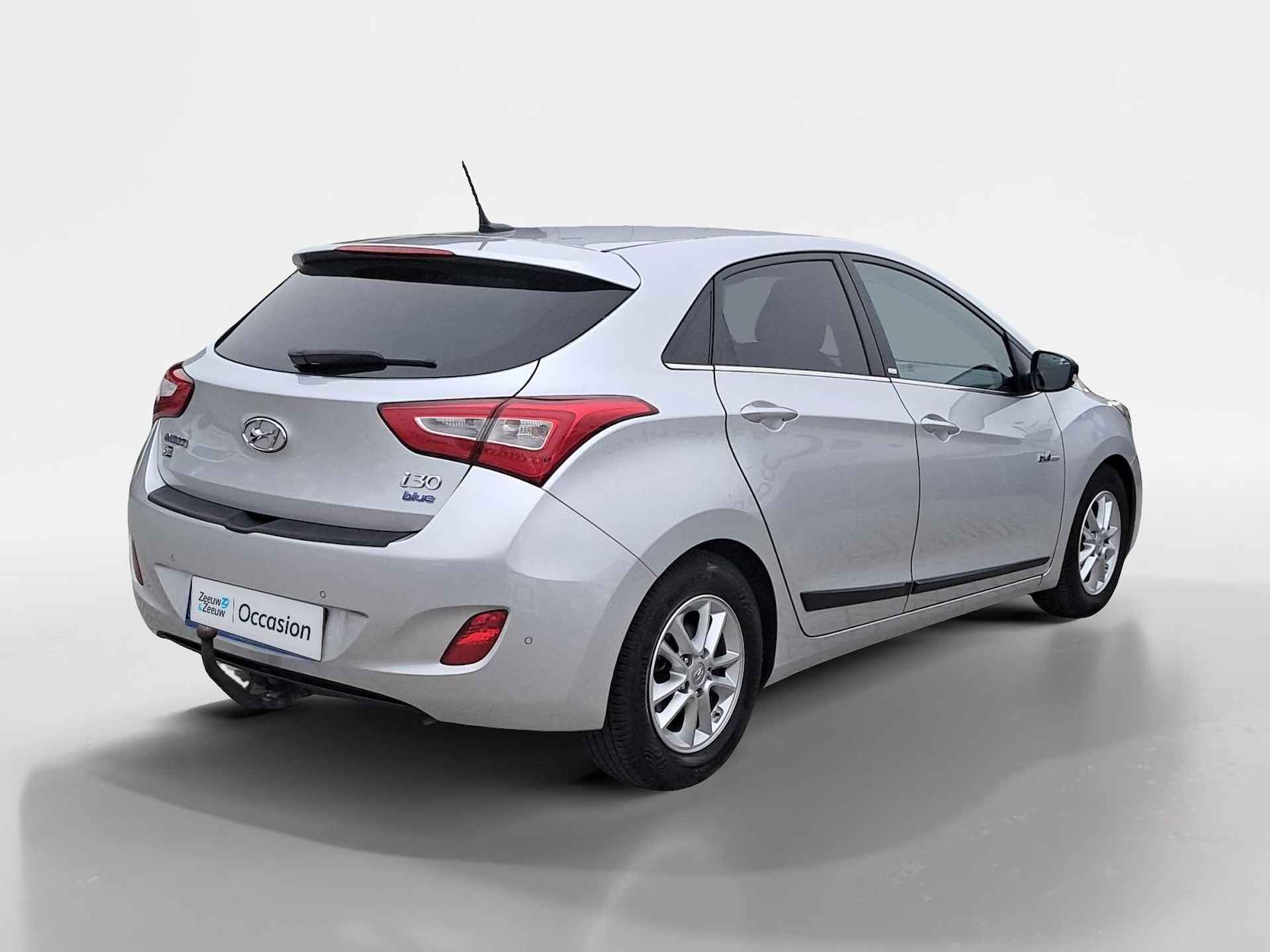 Hyundai i30 1.6 GDI Go! | Navigatie | Cruise control | Trekhaak | - 3/22