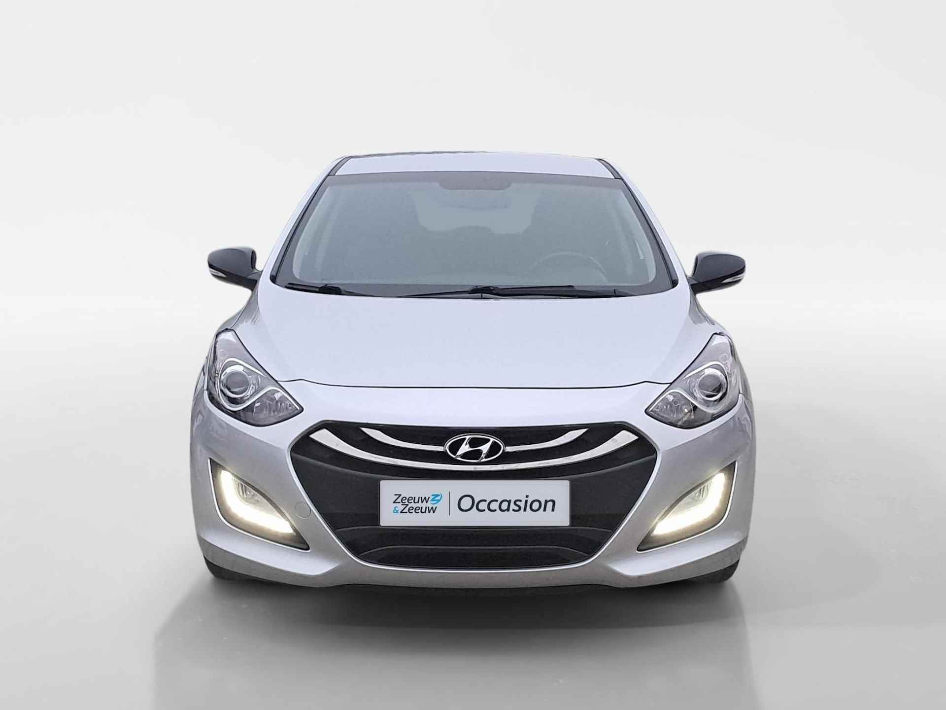 Hyundai i30 1.6 GDI Go! | Navigatie | Cruise control | Trekhaak | - 6/22