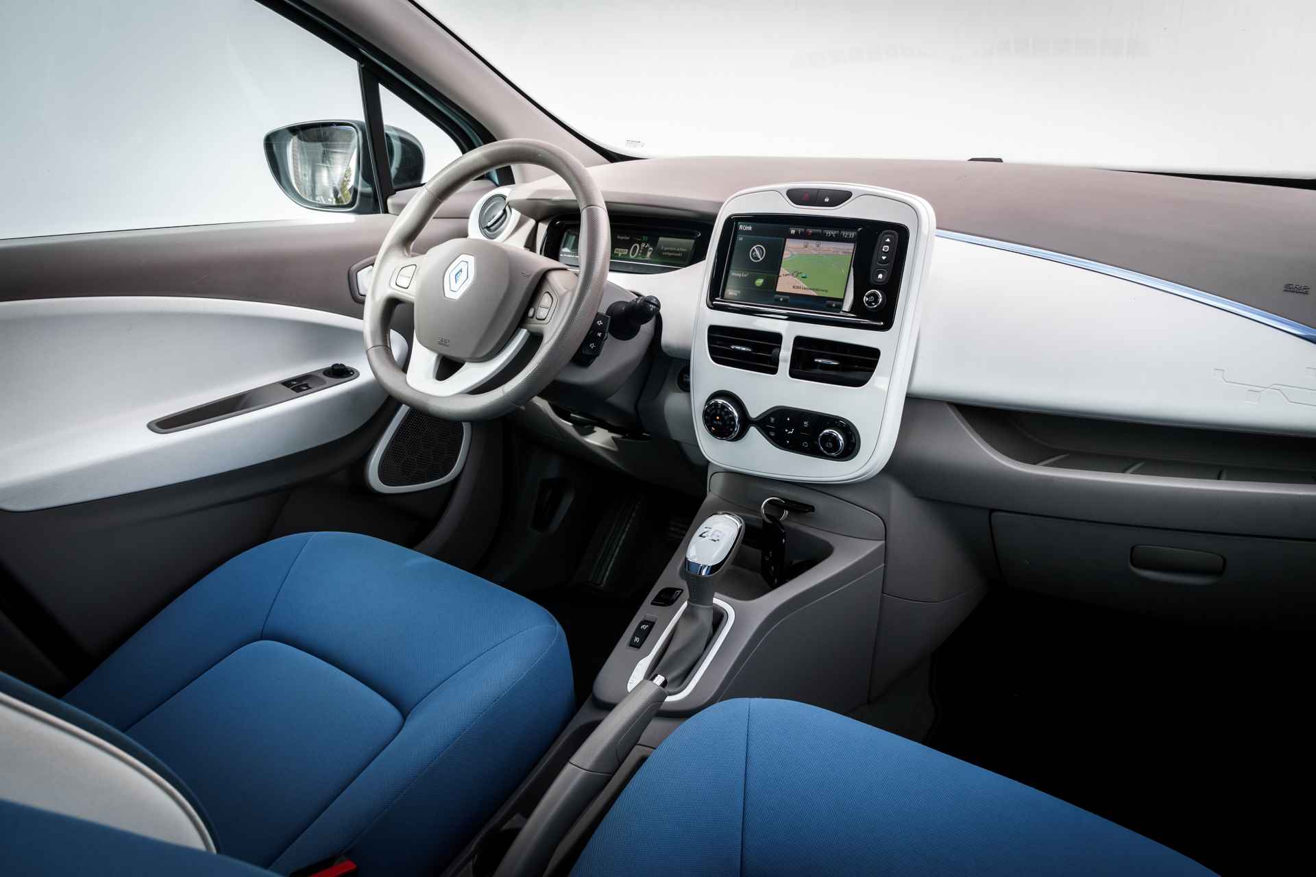 Renault ZOE Q210 Zen Quickcharge 22 kWh (ex Accu) | Navi | PDC | Comfort Timer | Volledig onderhouden - 4/48