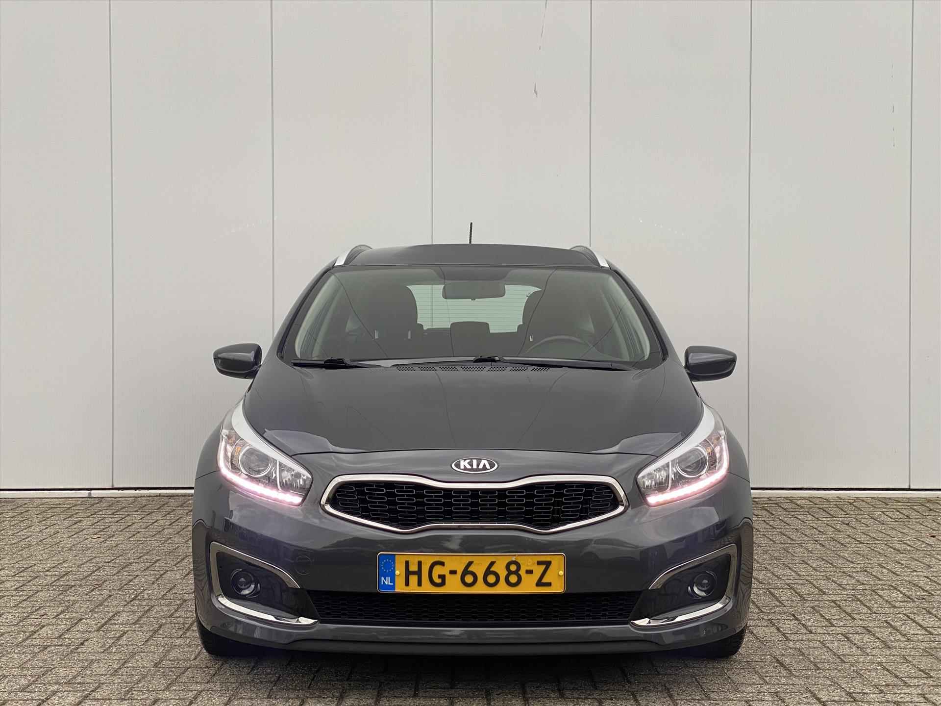 KIA Cee D 1.0 T-GDi 120PK First Edition | Trekhaak | Navigatie | Camera | Parkeersensoren | - 2/35