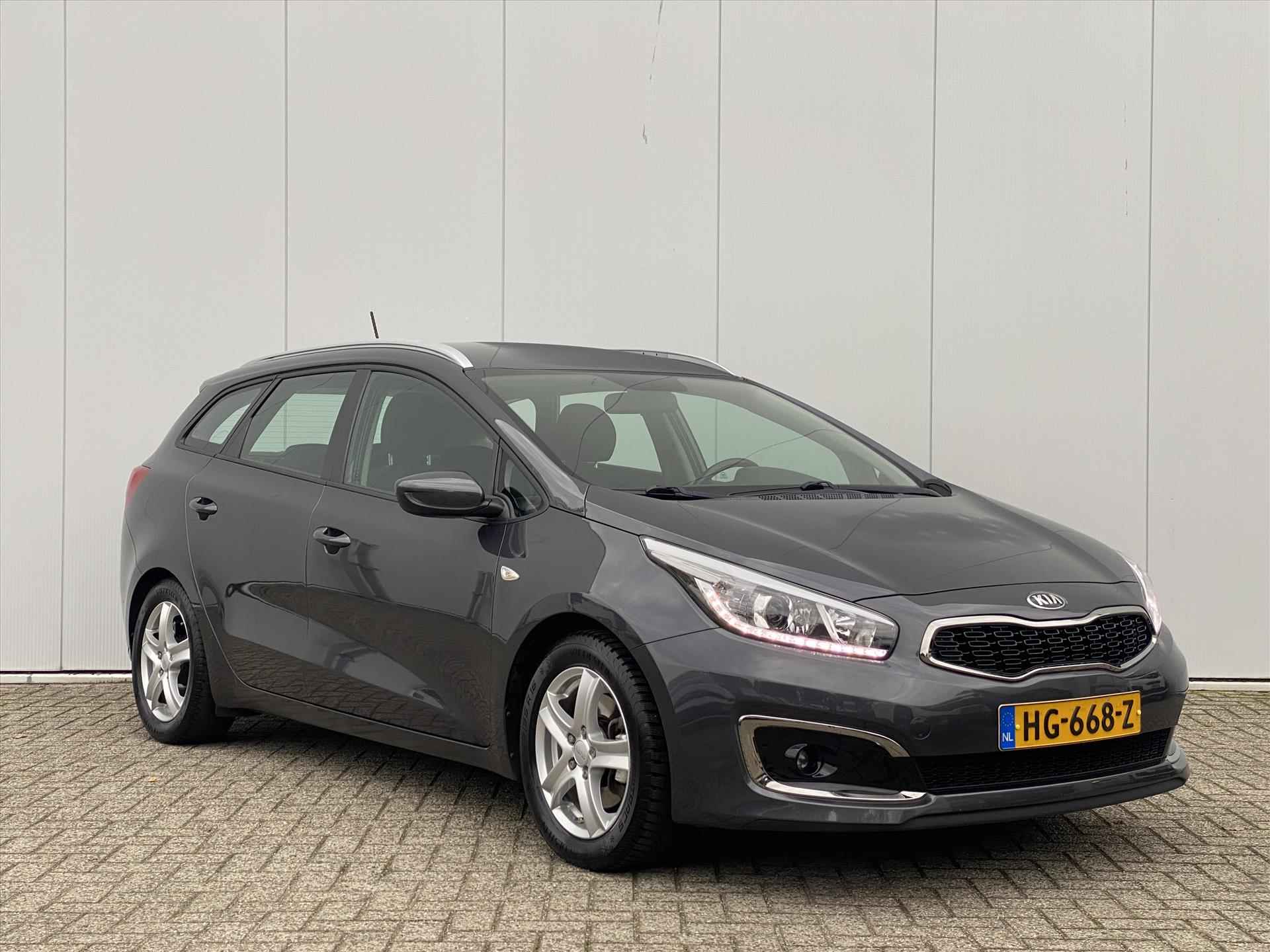 KIA Cee D 1.0 T-GDi 120PK First Edition | Trekhaak | Navigatie | Camera | Parkeersensoren | - 3/35