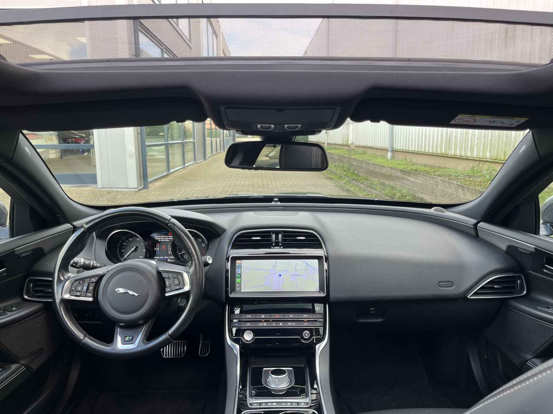 Jaguar XE 2.0 Portfolio | NL Auto/Voll.Historie/R-Sport Edition/Navi/Clima/Cruise/19"/Privacy Glass/Sportuitlaat/Apple CarPlay-Android Auto - 5/84