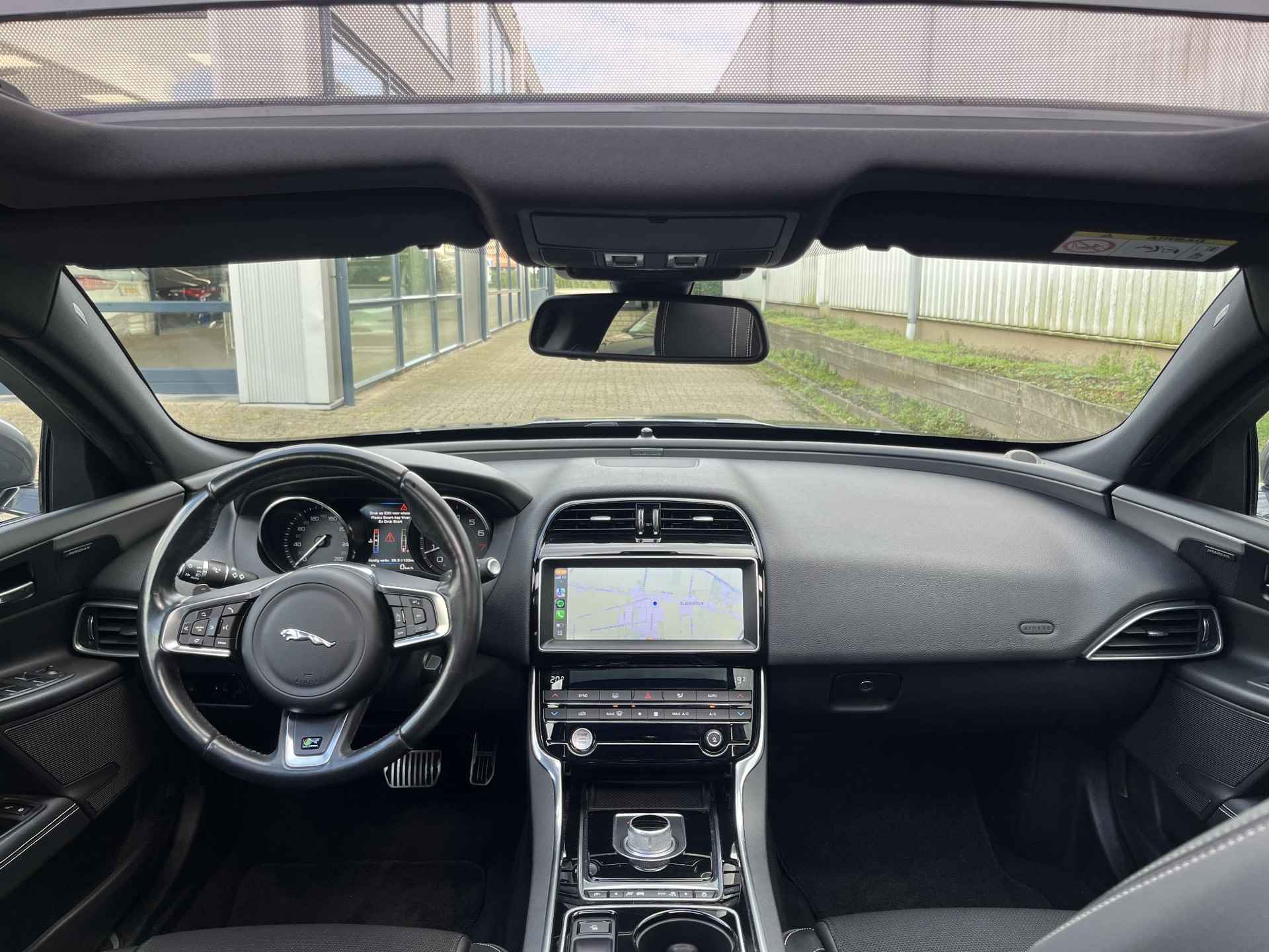 Jaguar XE 2.0 Portfolio | NL Auto/Voll.Historie/R-Sport Edition/Navi/Clima/Cruise/19"/Privacy Glass/Sportuitlaat/Apple CarPlay-Android Auto - 36/84