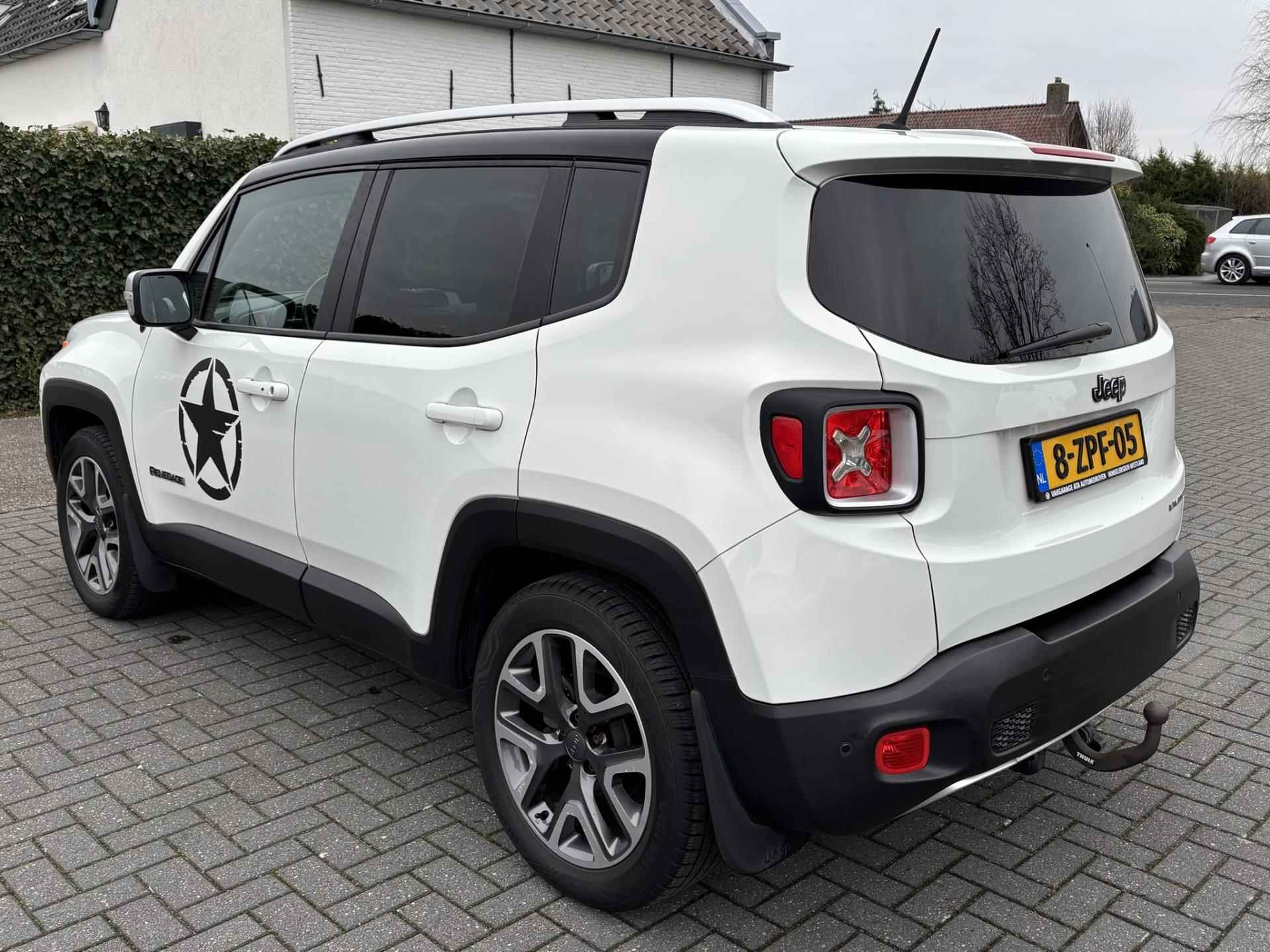 Jeep Renegade 1.4 MultiAir Opening Edition | Cruise control | Climate control | Full map navigatie | - 12/25