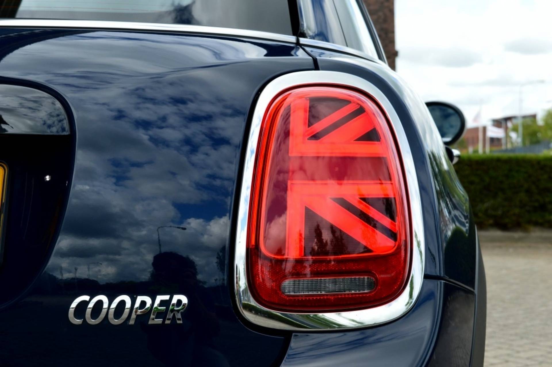 MINI Mini 1.5 Cooper Pepper Rijklaarprijs-Garantie  Navigatie Led Airco Sport stoelen apple carplay - 8/37