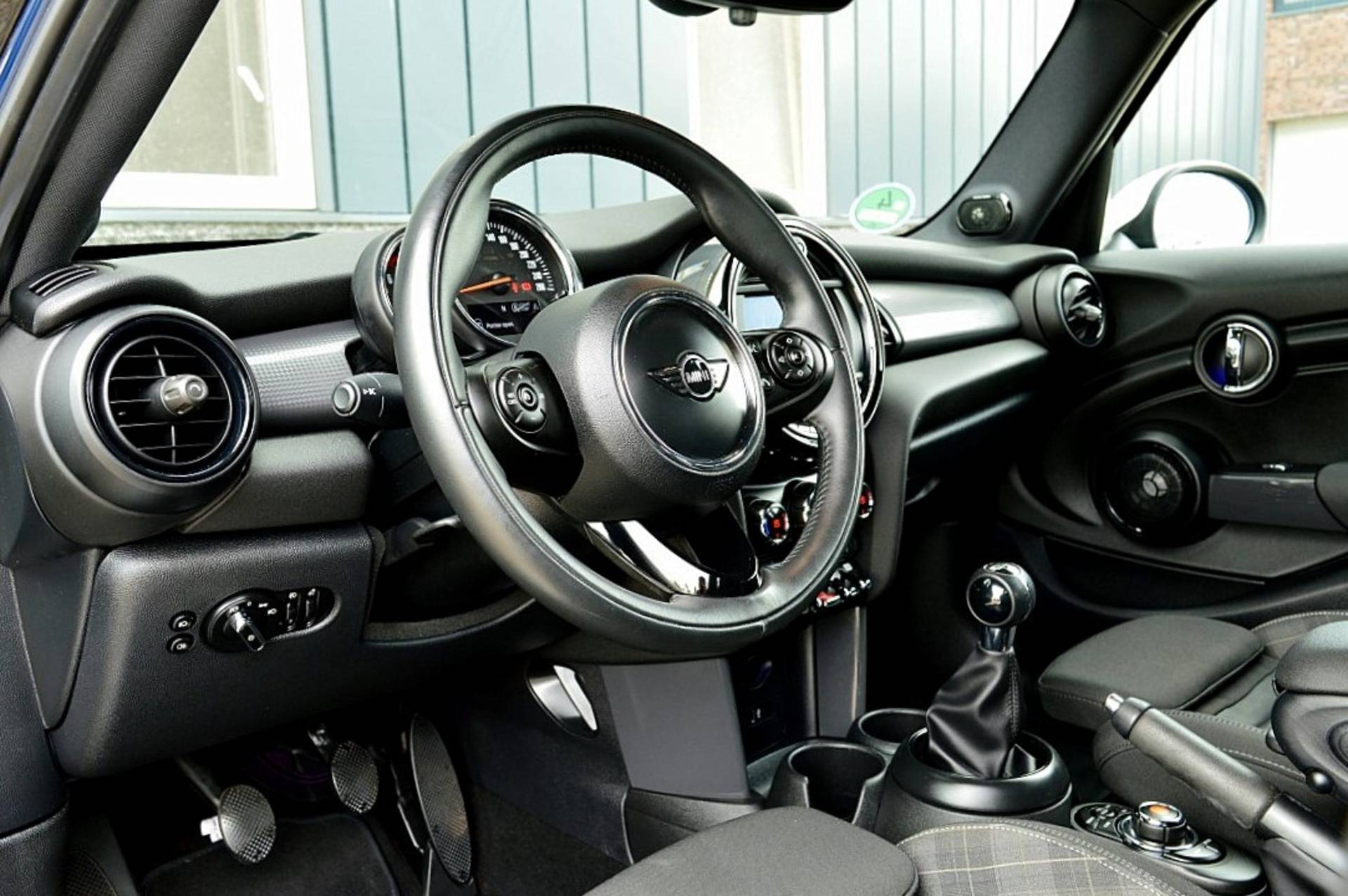 MINI Mini 1.5 Cooper Pepper Rijklaarprijs-Garantie  Navigatie Led Airco Sport stoelen apple carplay - 12/37