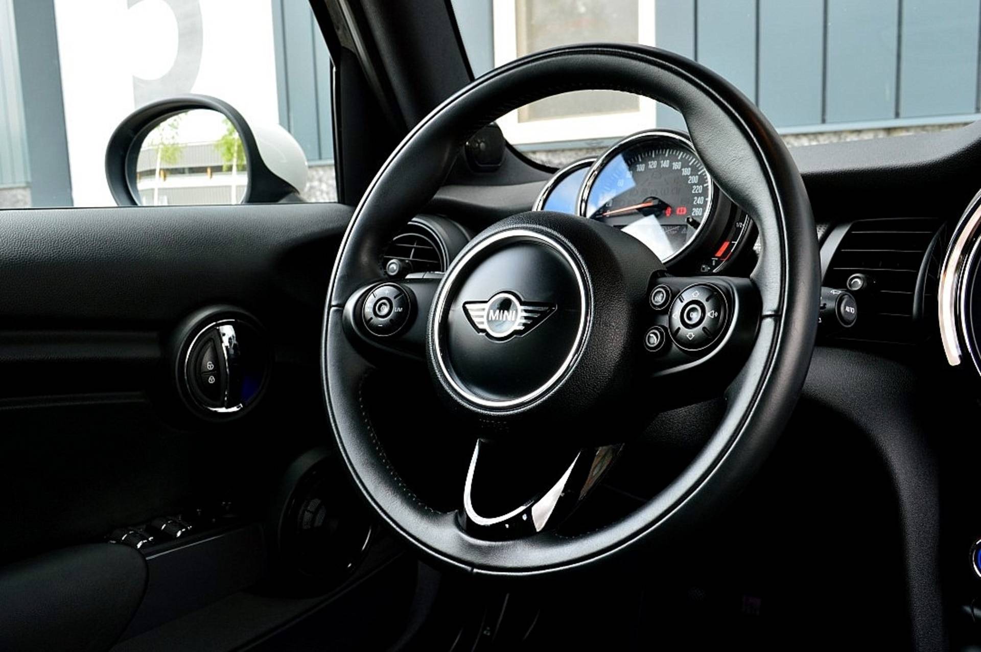 MINI Mini 1.5 Cooper Pepper Rijklaarprijs-Garantie  Navigatie Led Airco Sport stoelen apple carplay - 32/37