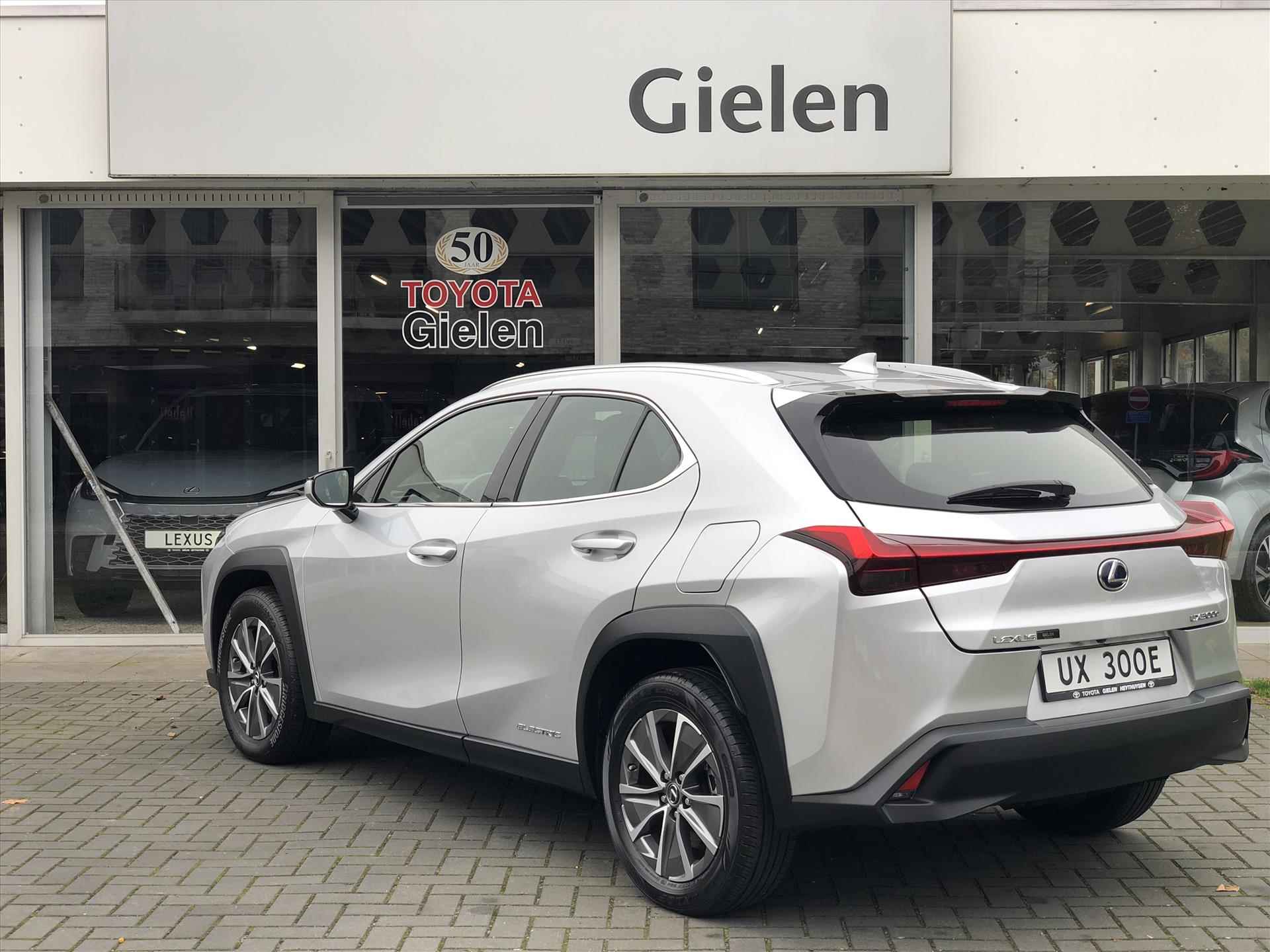 Lexus Ux 300e 204pk Business | LED, 17 inch, Apple CarPlay/Android Auto, Parkeercamera, Elektrisch bedienbare stoel, BTW Auto - 39/39