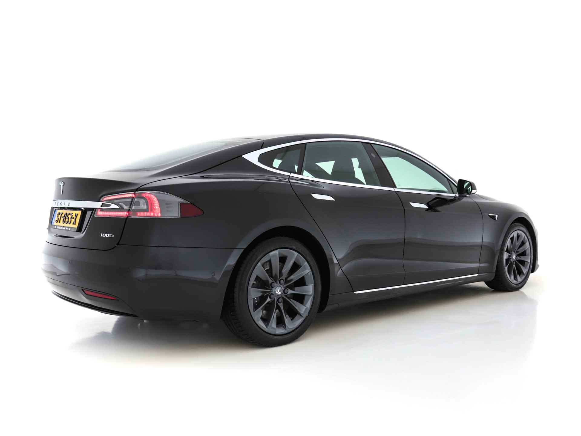 Tesla Model S 100D AWD Performance-Pack Interior-Upgrade-Pack [ Fase-3 ] (INCL-BTW) * PANO | NAPPA-VOLLEDER | AUTO-PILOT | ADAPTIVE-CRUISE |  FULL-LED | NAVI-FULLMAP | AIR-SUSPENSION | KEYLESS | SURROUND-VIEW |  APP-CONNECT | MEMORY | SPORT-SEATS | 19"ALU* - 6/33