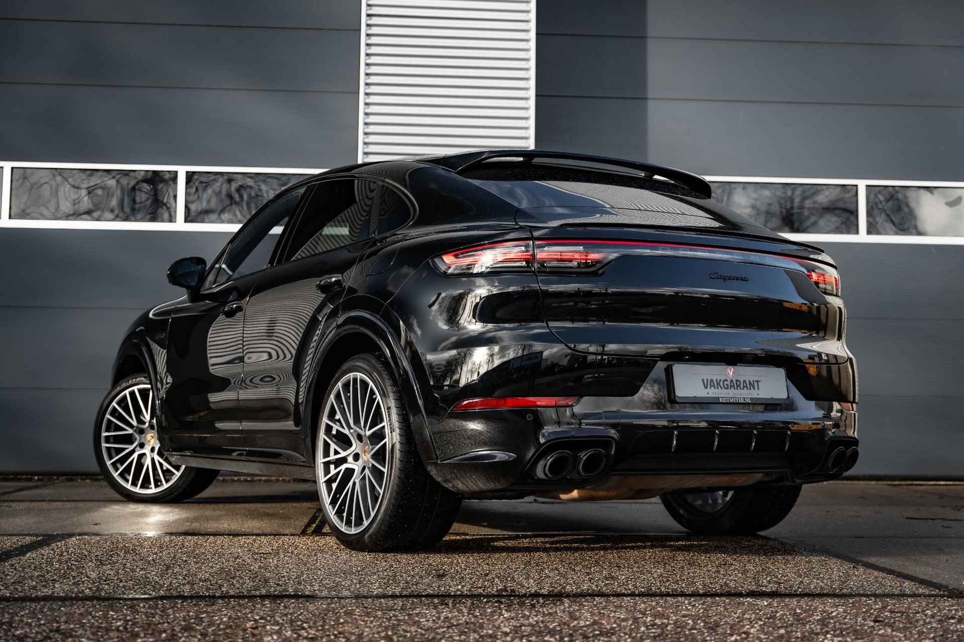 Porsche Cayenne Coupé 3.0 E-Hybrid |Pano |Luchtvering |Alcantara hemel/stuurwiel |Bose |HUD | BTW - 4/42