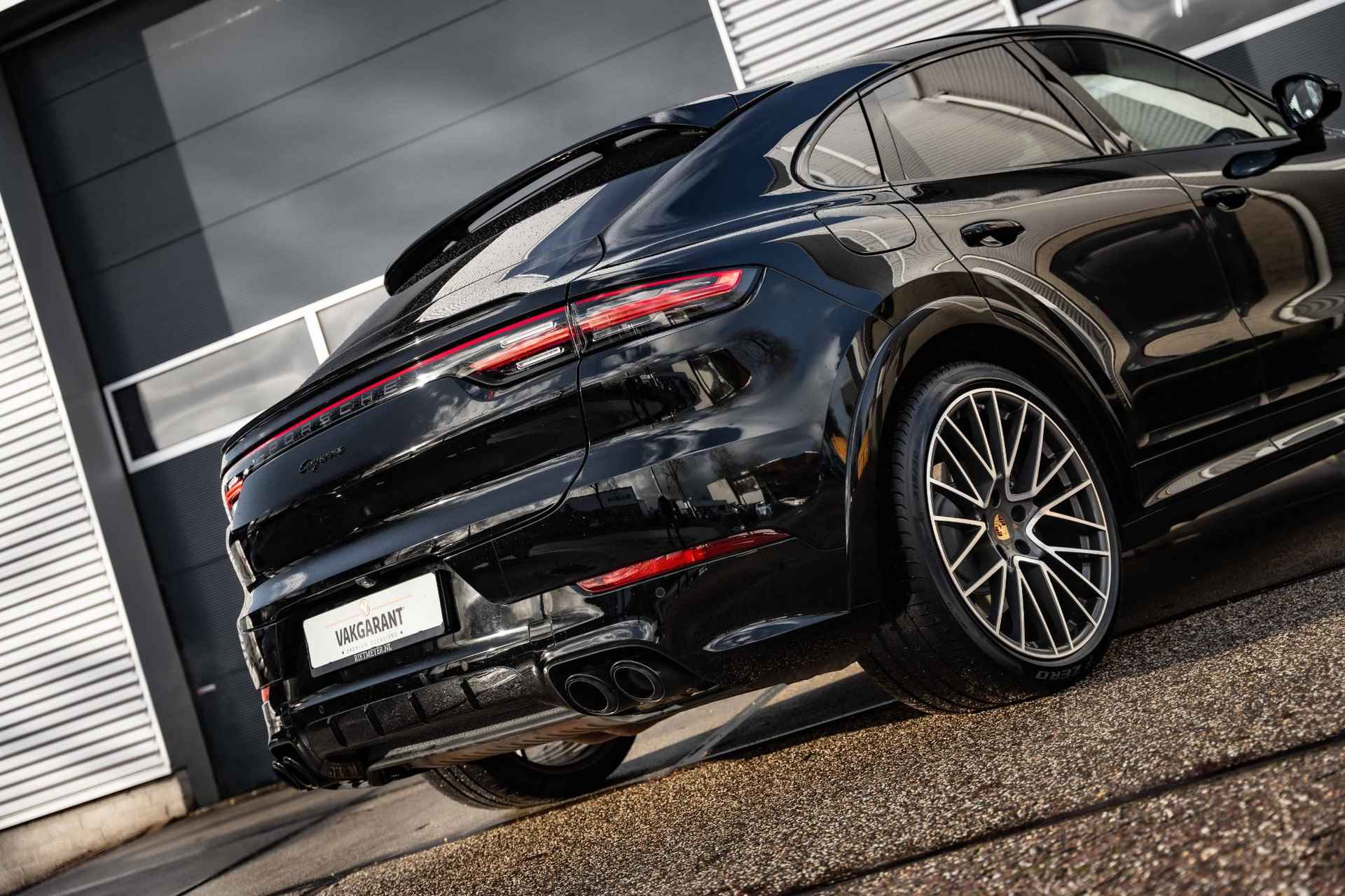 Porsche Cayenne Coupé 3.0 E-Hybrid |Pano |Luchtvering |Alcantara hemel/stuurwiel |Bose |HUD | BTW - 8/42