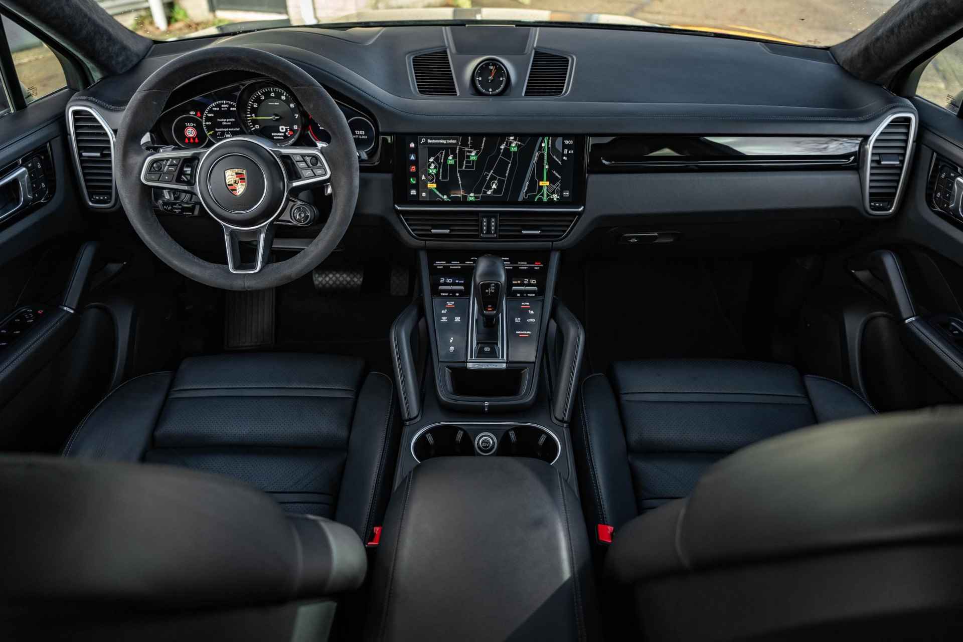 Porsche Cayenne Coupé 3.0 E-Hybrid |Pano |Luchtvering |Alcantara hemel/stuurwiel |Bose |HUD | BTW - 11/42