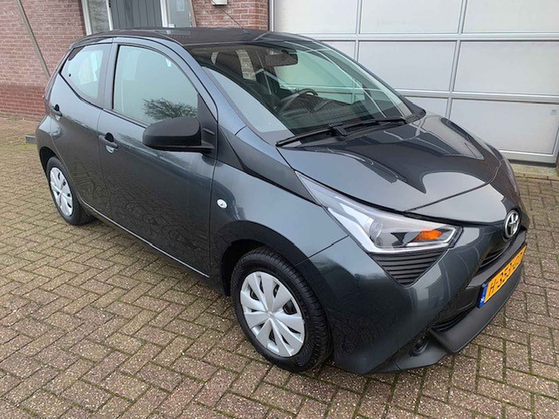 Toyota Aygo 1.0 VVT-i x-fun Airco / Bleu-Tooth - 3/22