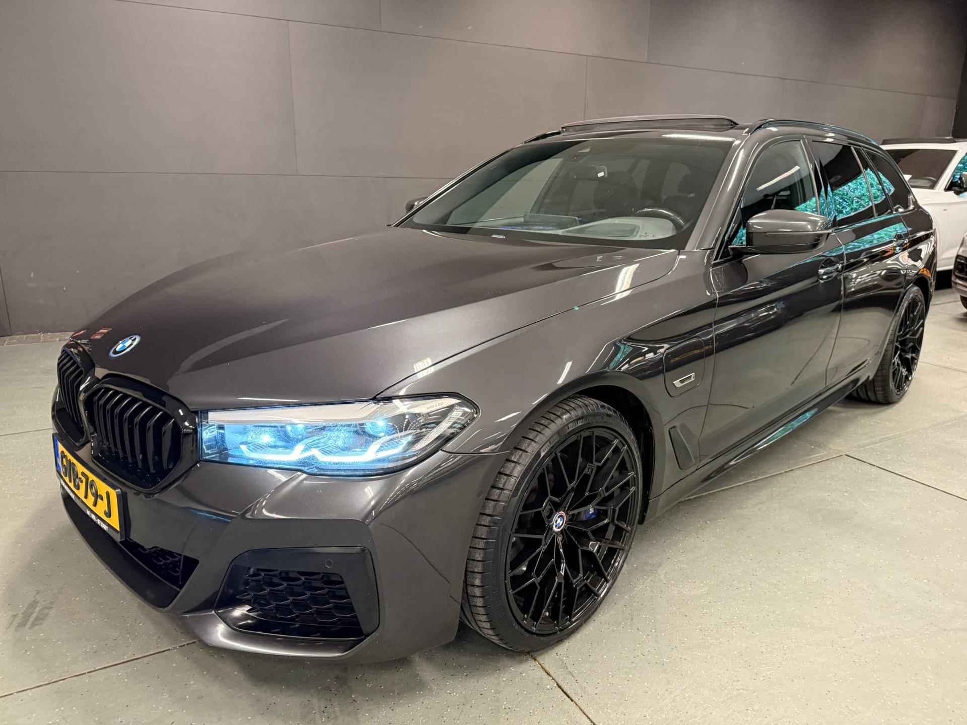 BMW 5-serie Touring 530e M-SPORT 20'' PANO/NAVI/CAM/DAB/CARPLAY/ECC/PDC/CRUISE/// - 8/58