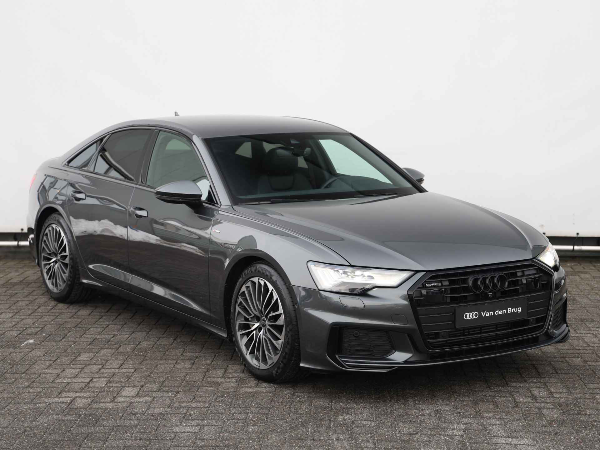 Audi A6 Limousine 50 TFSI e quattro S edition 299pk | 360° camera | Keyless | Rood stiksel | Stoelverwarming | Adaptive Cruise | HD Matrix LED | Dodehoekdetectie - 3/36