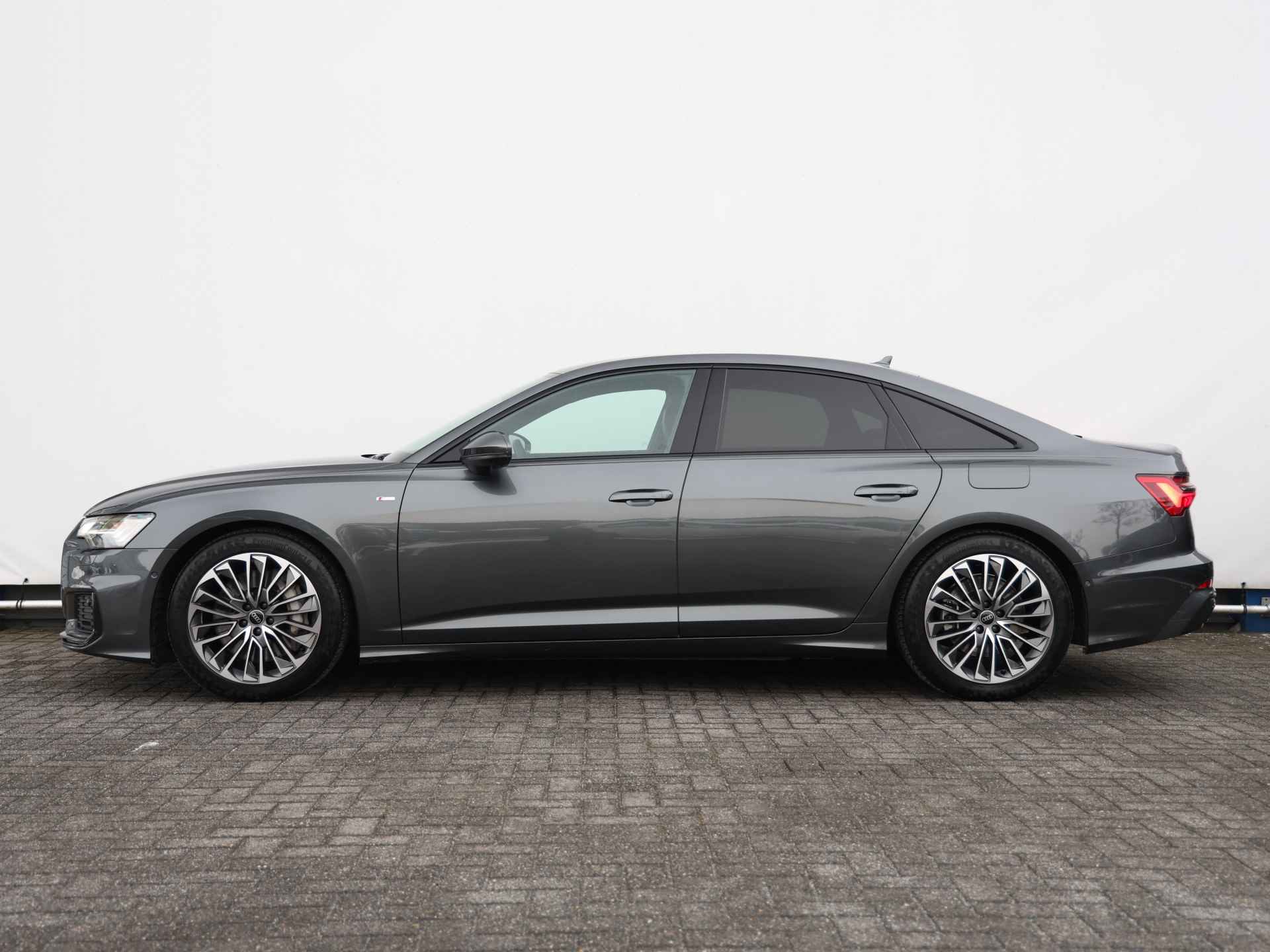 Audi A6 Limousine 50 TFSI e quattro S edition 299pk | 360° camera | Keyless | Rood stiksel | Stoelverwarming | Adaptive Cruise | HD Matrix LED | Dodehoekdetectie - 13/36