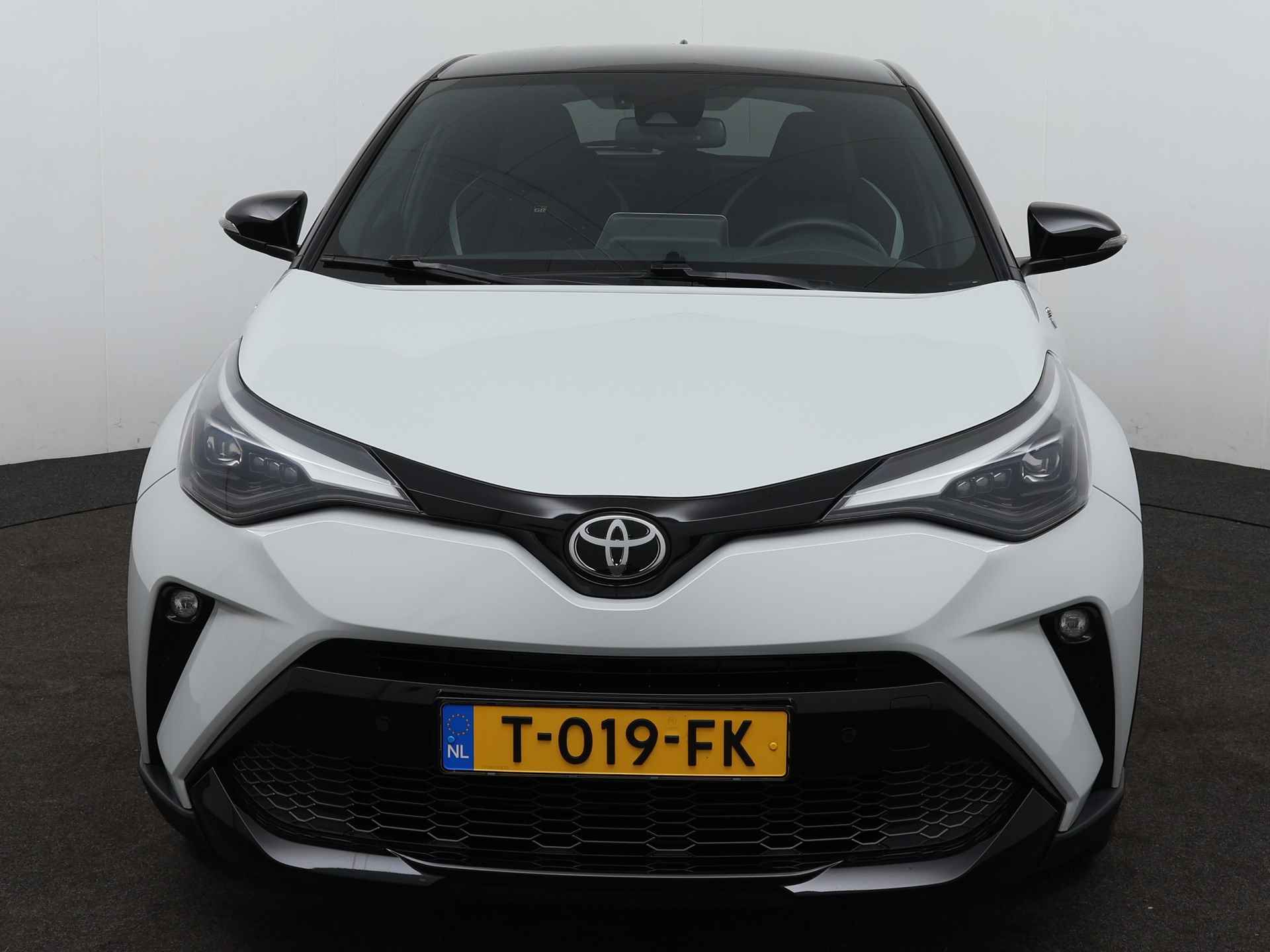 Toyota C-HR 1.8 Hybrid GR-Sport Limited | Parkeersensoren | Stuur-/Stoelverwarming | LM velgen | Climate Control | Cruise Control Adaptief | Elektrisch verstelbare bestuurdersstoel | - 33/41