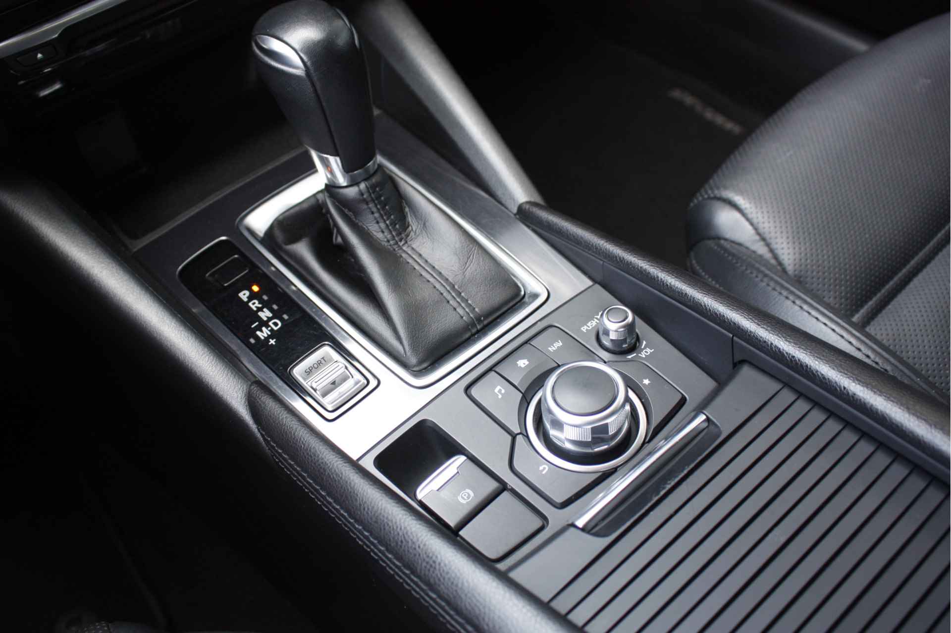 Mazda 6 Sportbreak 2.0 SkyActiv-G 165 Skylease Drive | Org. NL | BOSE | Leder | Automaat | Stoelverwarming | Navigatie | - 40/47