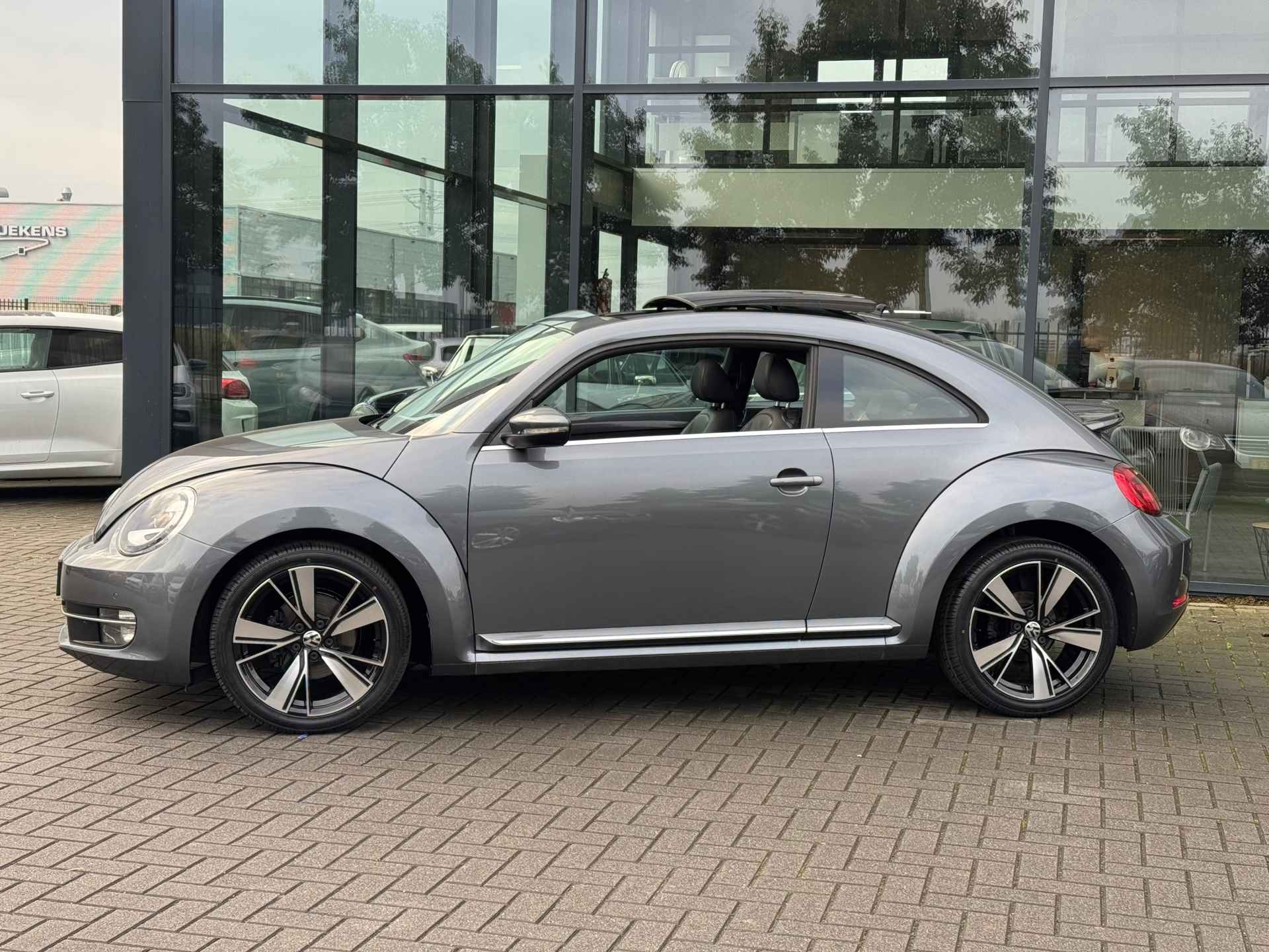 Volkswagen Beetle 1.2 TSI Design * Panoramadak * Xenon / Led * Leer * Cruise Control - 2/45