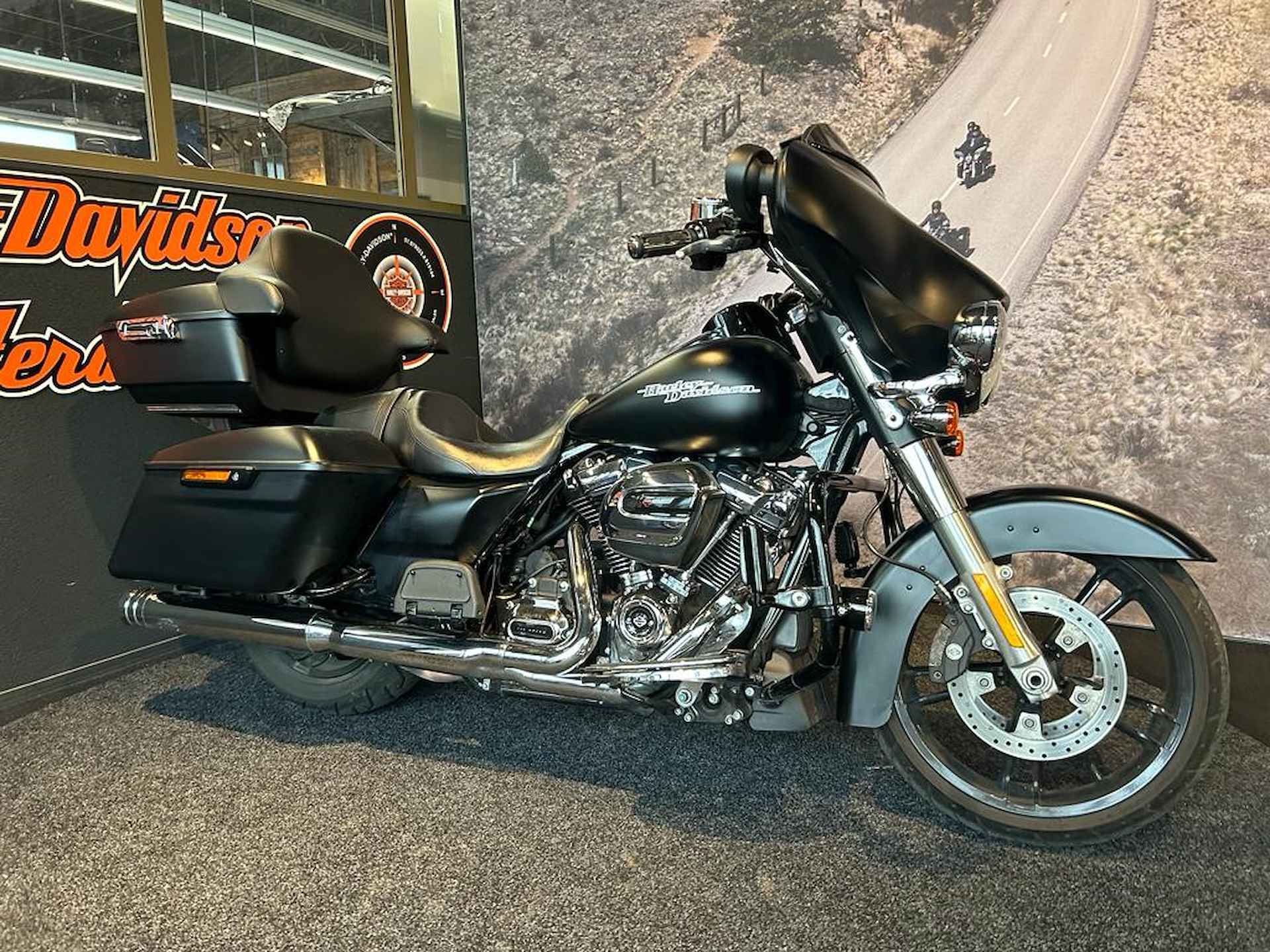 Harley-Davidson FLHXS STREET GLIDE SPECIAL - 9/16