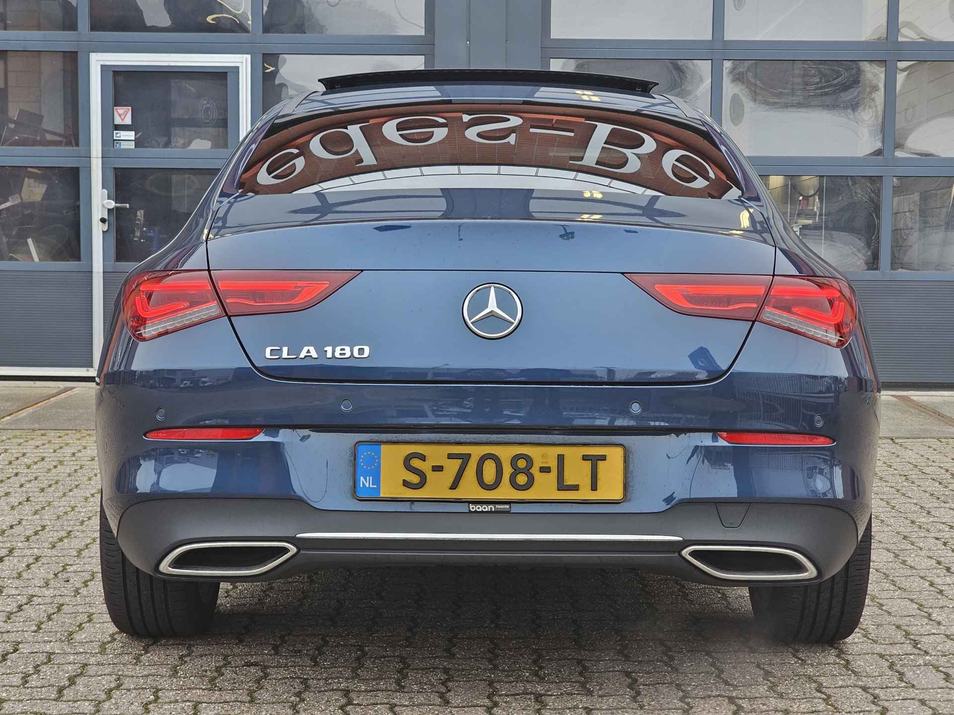 Mercedes-Benz CLA-Klasse 180 Luxury Line | Panoramadak | Stoelverwarming | Achteruitrijcamera - 8/17