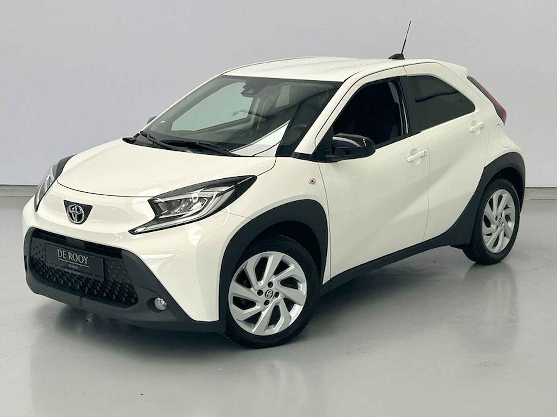 Toyota Aygo X 1.0 VVT-i MT ACTIVE 73PK, APPLE CARPLAY | CAMERA | CRUISE CONTROLE | CLIMATE CONTROLE | STOELVERWARMING - 5/41