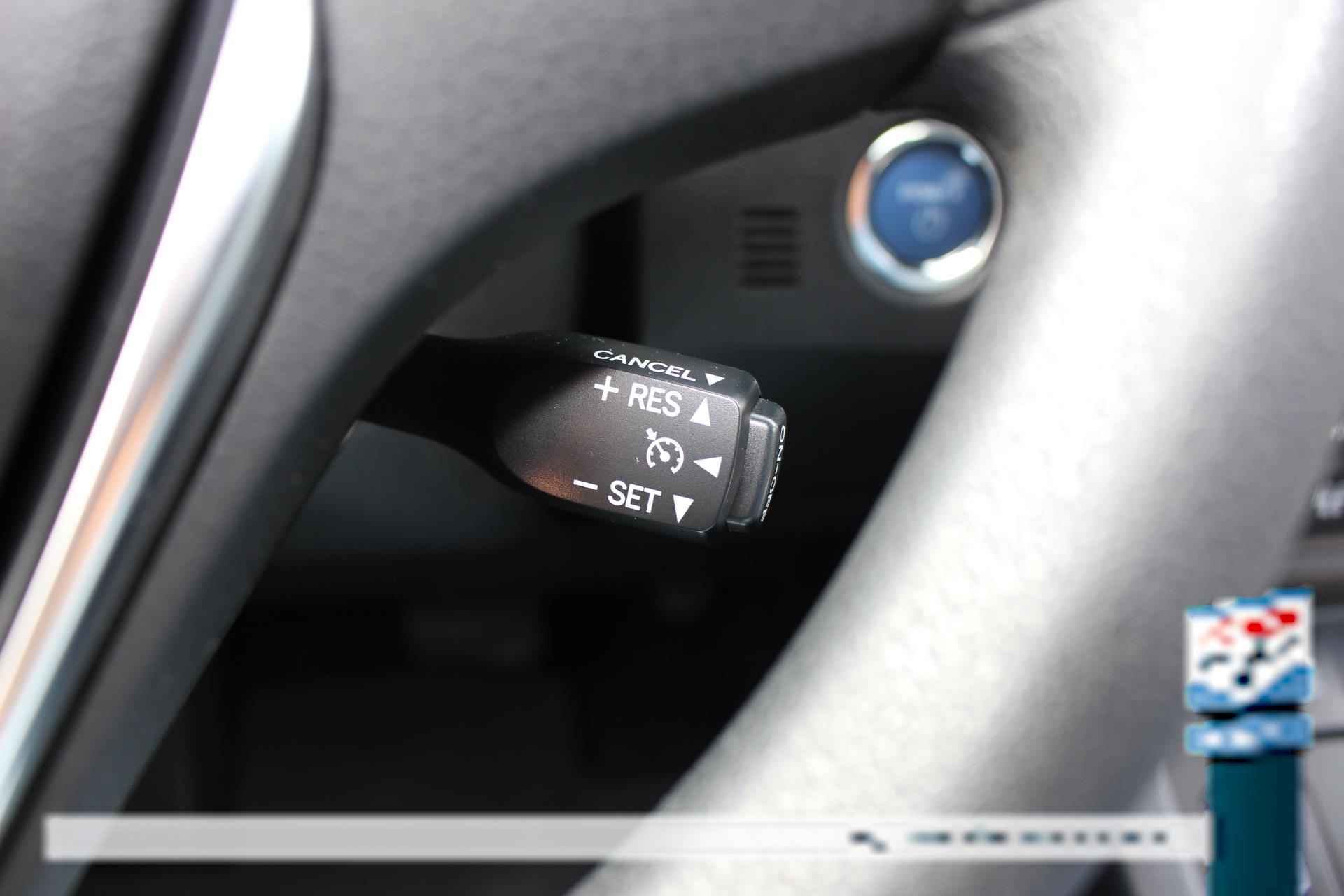 Toyota Auris 1.8 Hybrid Business Navigatie afn trekhaak climate en cruise all season banden - 18/33