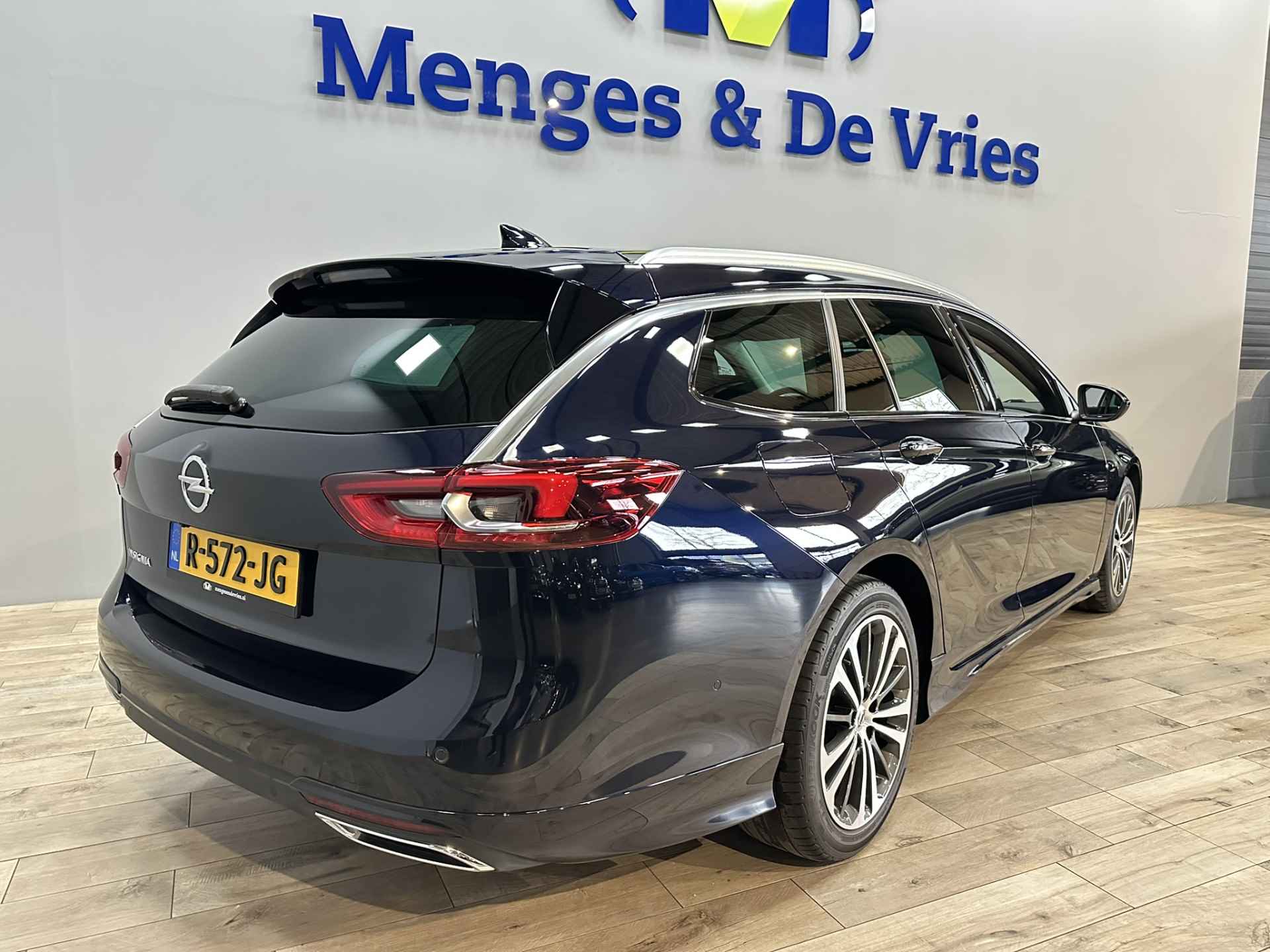 Opel Insignia Sports Tourer 1.6 Turbo Innovation OPC Line | Matrix LED | Panorama | Leer | Bose | Stoelkoeling | Adaptive cruise | 360 Camera | - 3/55