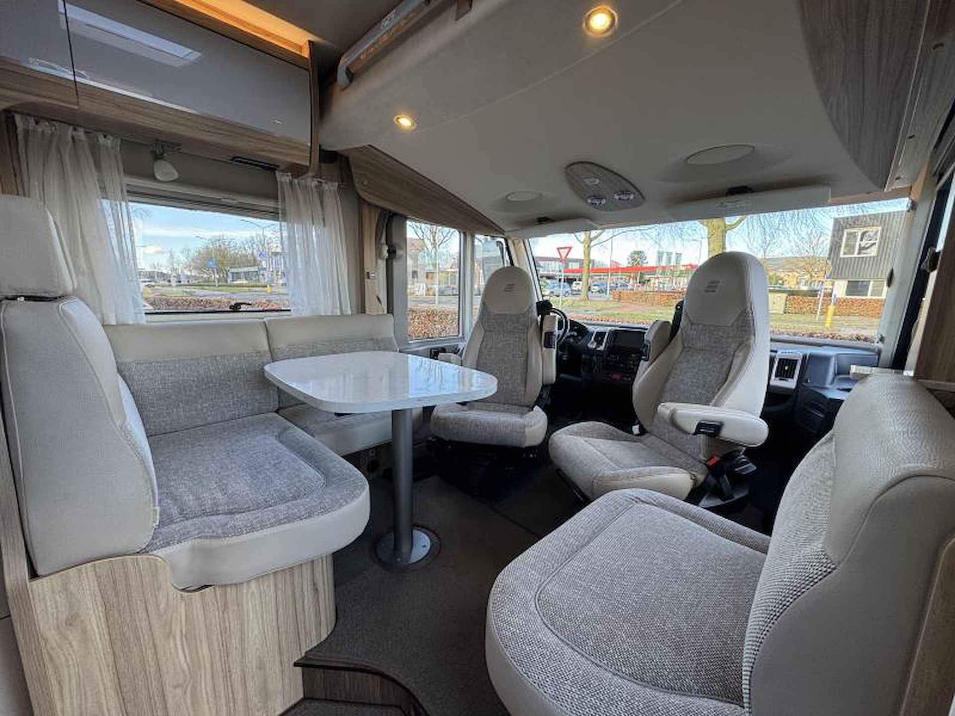 Hymer B 678 CL Automaat 177pk! - 12/25