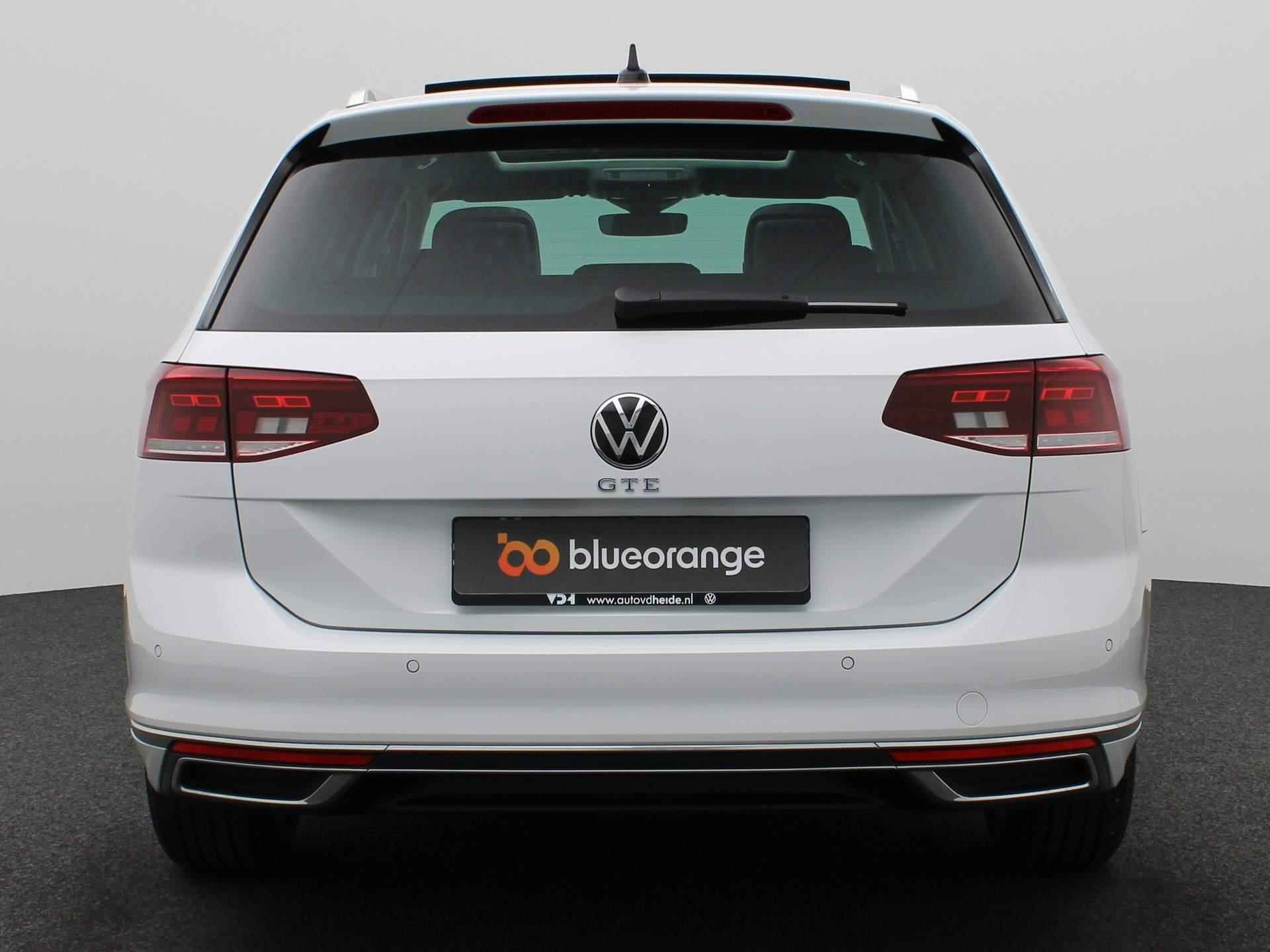 Volkswagen Passat Variant 1.4 TSI PHEV GTE 218PK DSG Panoramadak, 360 gr. camera, stoelverwarming, Discover Pro, virtual pedal, keyless, 17'' lichtmetaal - 11/52