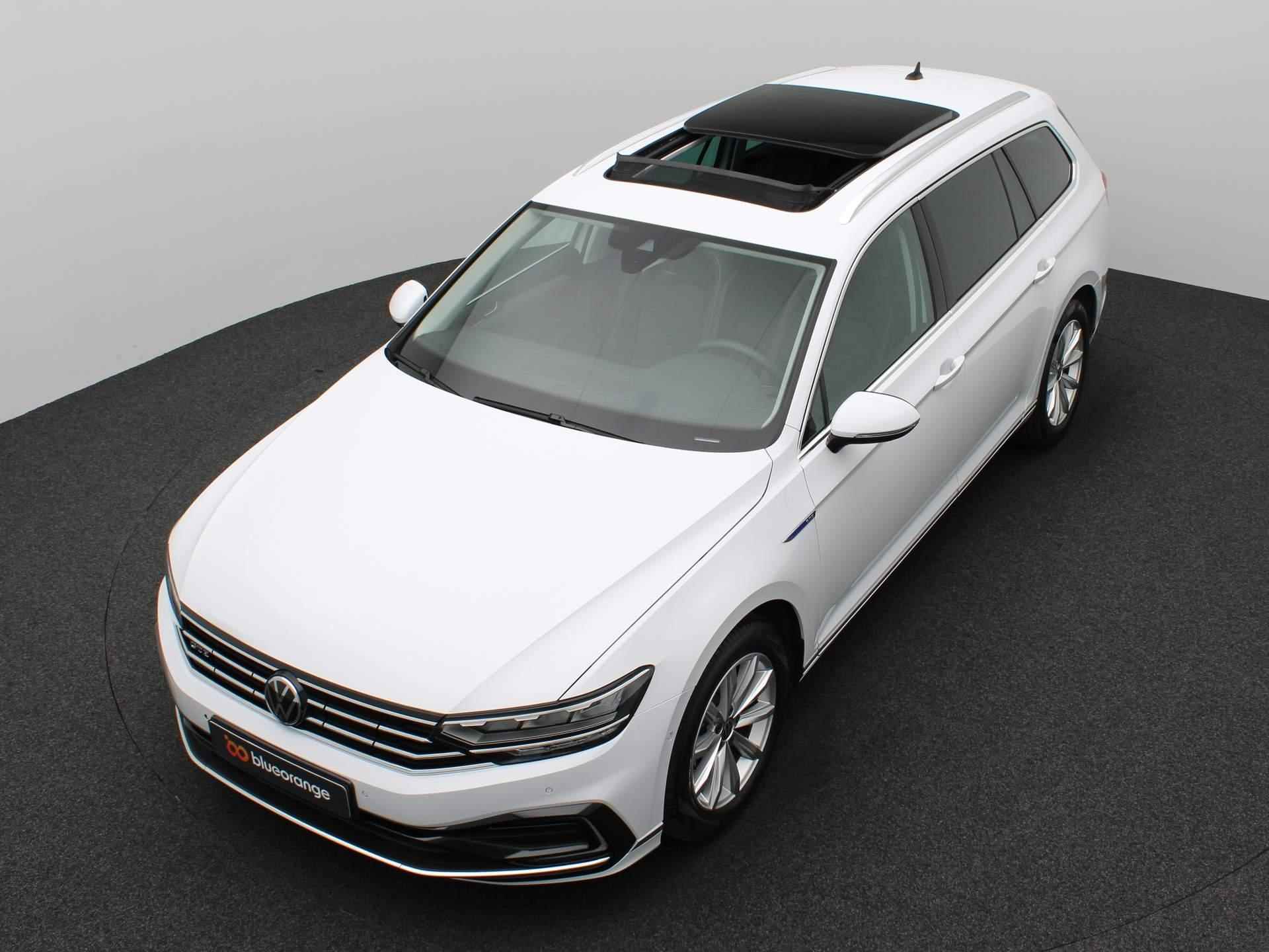 Volkswagen Passat Variant 1.4 TSI PHEV GTE 218PK DSG Panoramadak, 360 gr. camera, stoelverwarming, Discover Pro, virtual pedal, keyless, 17'' lichtmetaal - 14/52