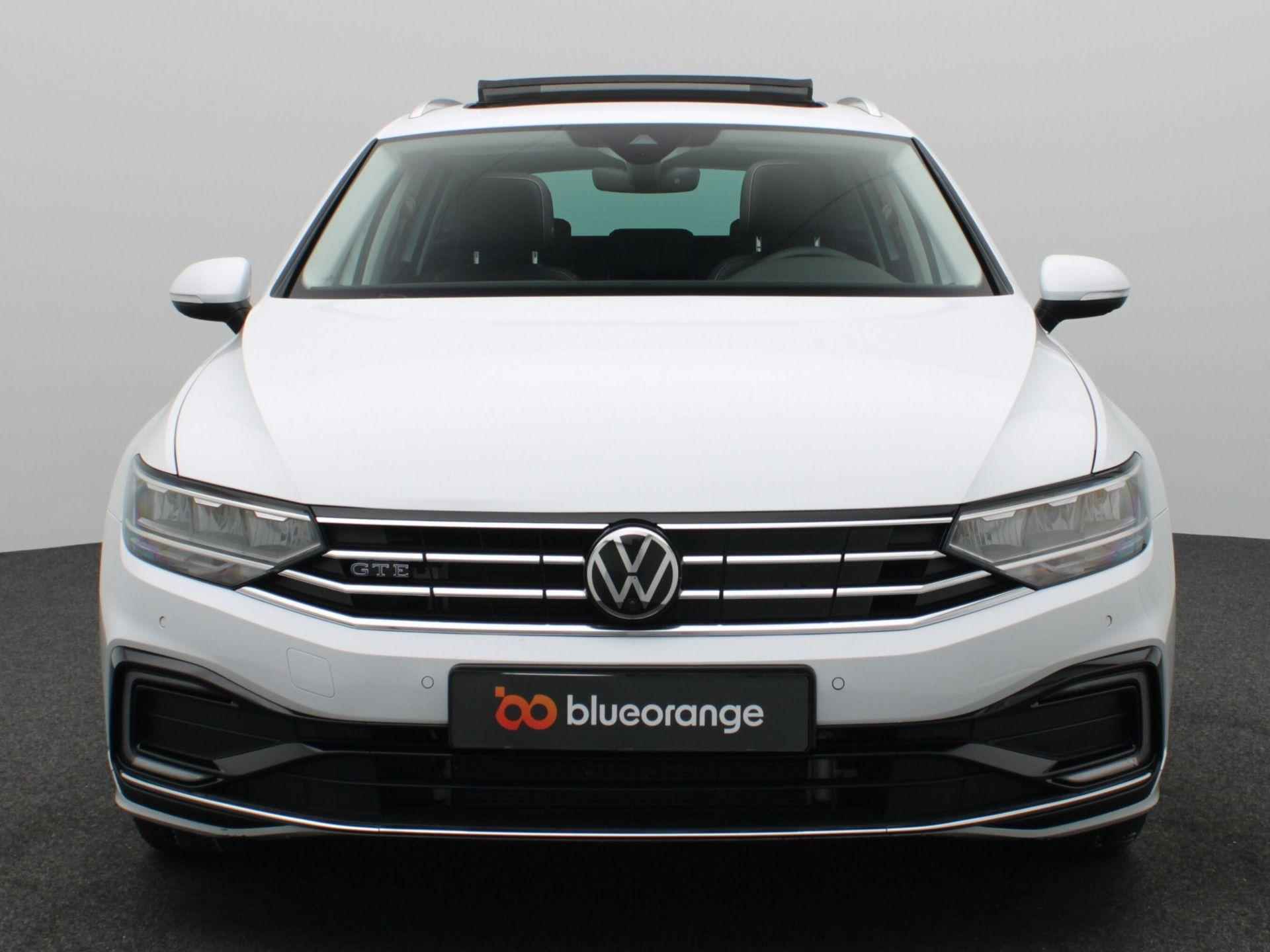 Volkswagen Passat Variant 1.4 TSI PHEV GTE 218PK DSG Panoramadak, 360 gr. camera, stoelverwarming, Discover Pro, virtual pedal, keyless, 18'' lichtmetaal - 13/52