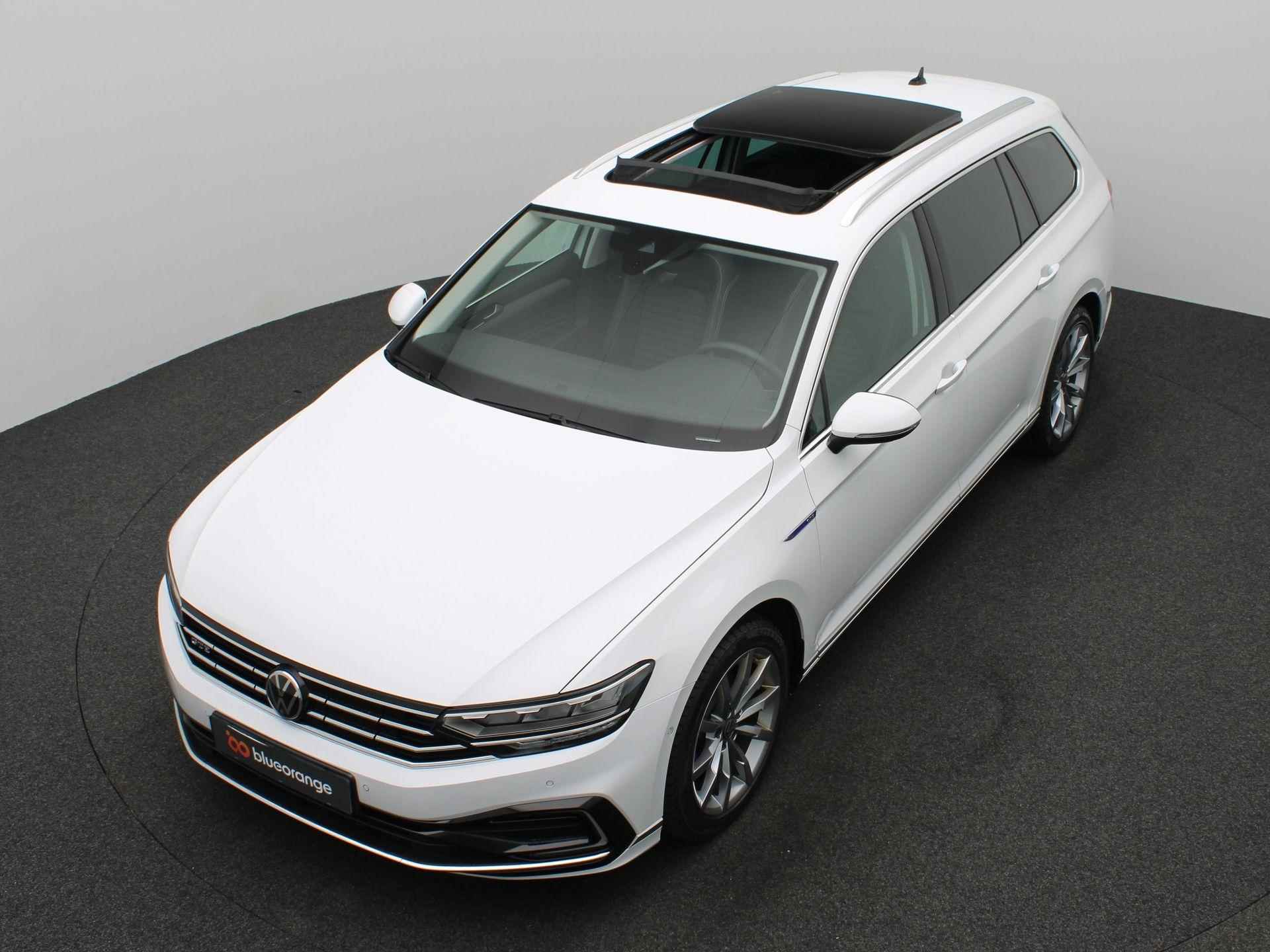 Volkswagen Passat Variant 1.4 TSI PHEV GTE 218PK DSG Panoramadak, 360 gr. camera, stoelverwarming, Discover Pro, virtual pedal, keyless, 18'' lichtmetaal - 14/52