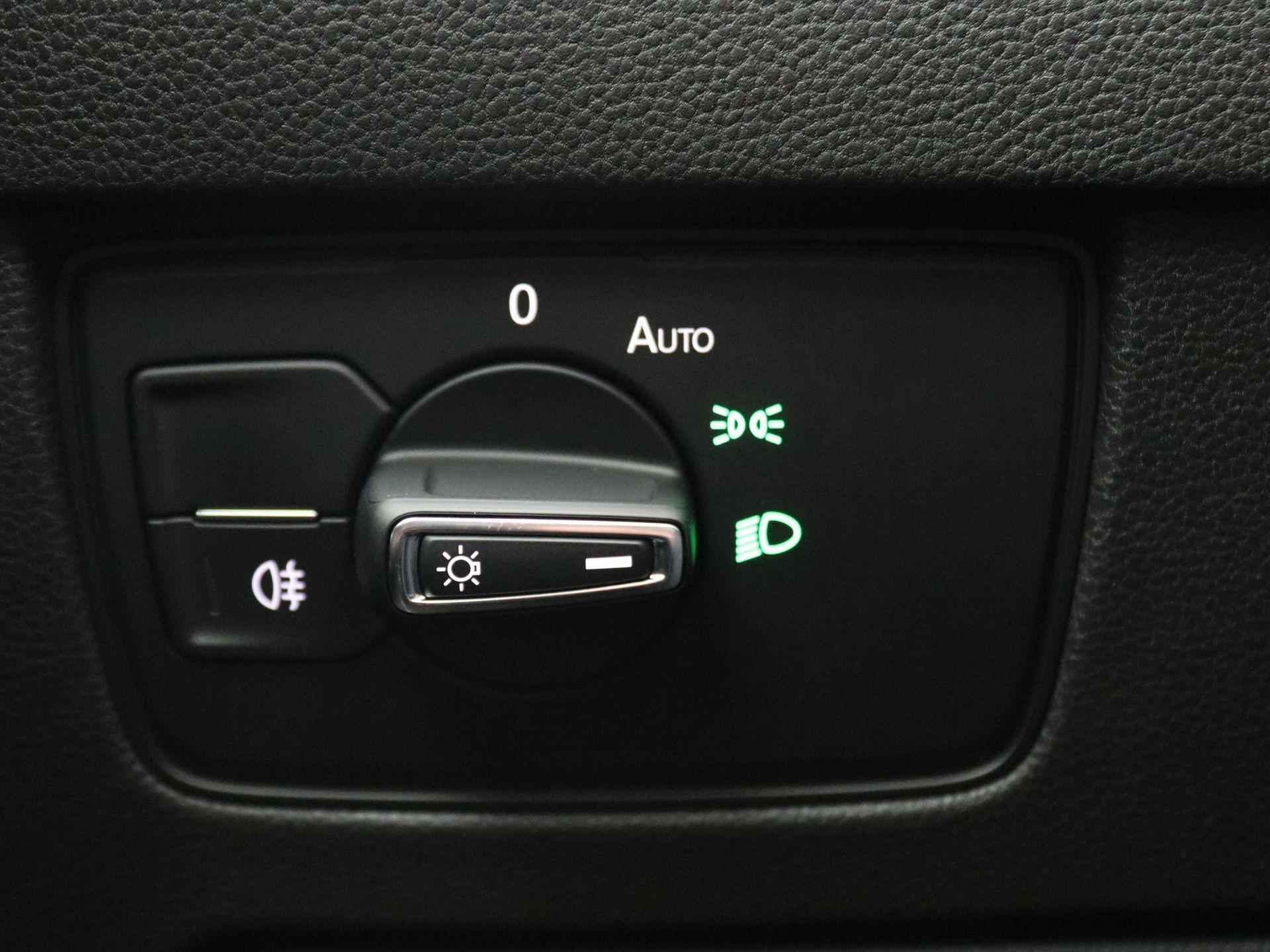 Volkswagen Passat Variant 1.4 TSI PHEV GTE 218PK DSG Panoramadak, 360 gr. camera, stoelverwarming, Discover Pro, virtual pedal, keyless, 18'' lichtmetaal - 42/52