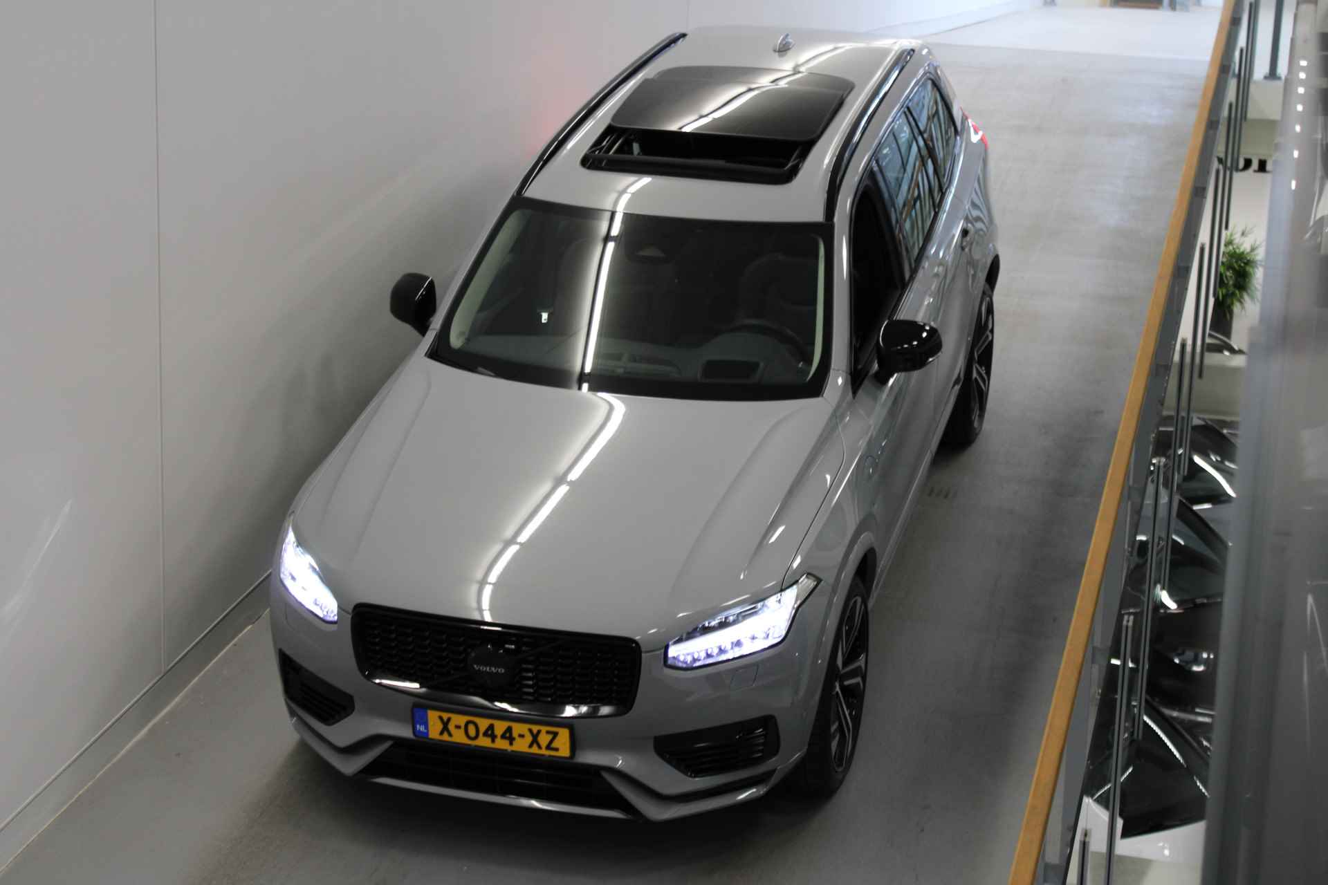 Volvo XC90 T8 455PK Ultimate Dark | Full Option | B&W Audio | Iso Glas | Ventilatie | Trekhaak | Black Pack - 25/72