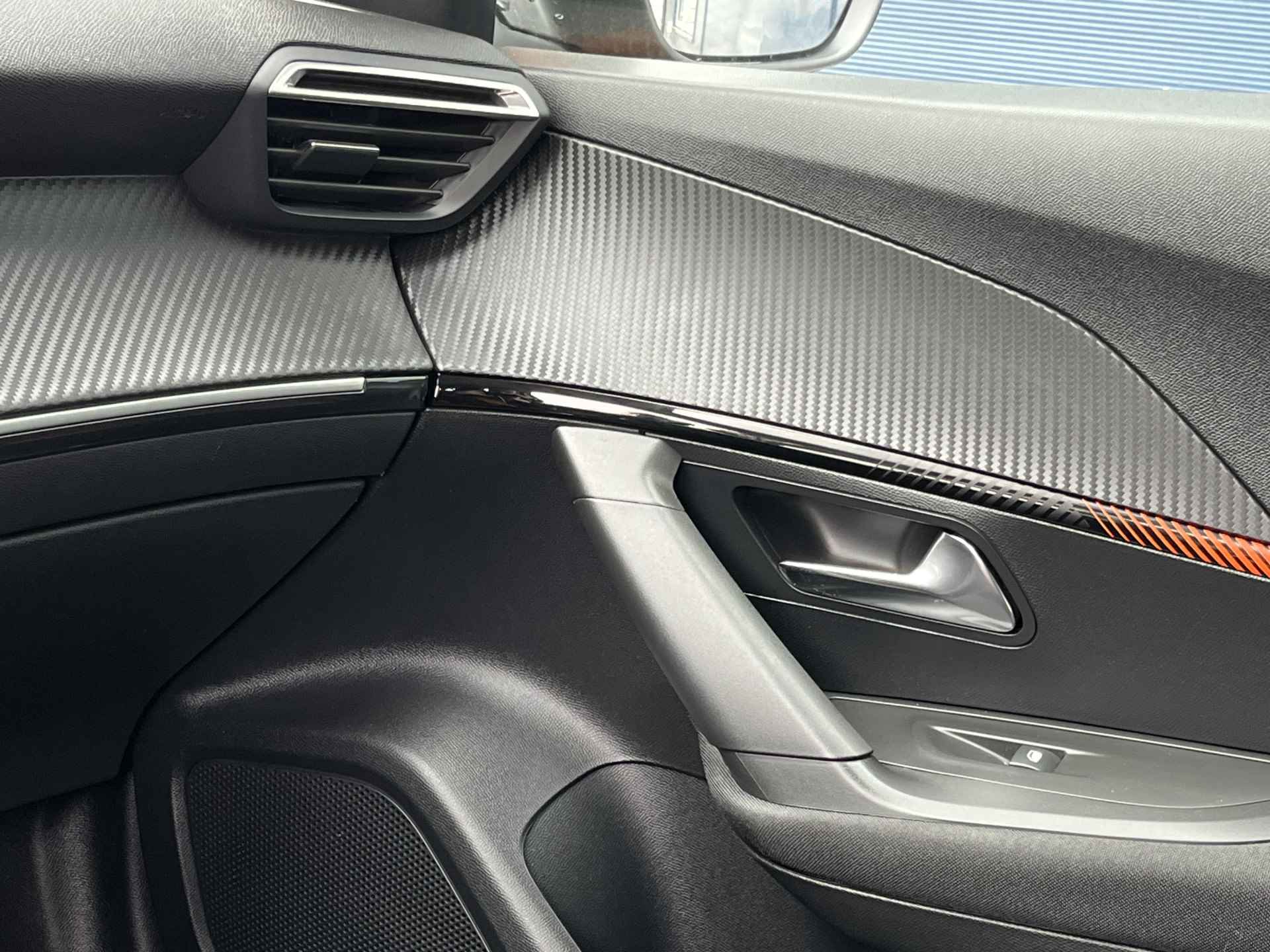 Peugeot e-2008 EV Active 50 kWh | Camera | Navigatie | Lage Kilometerstand - 11/40