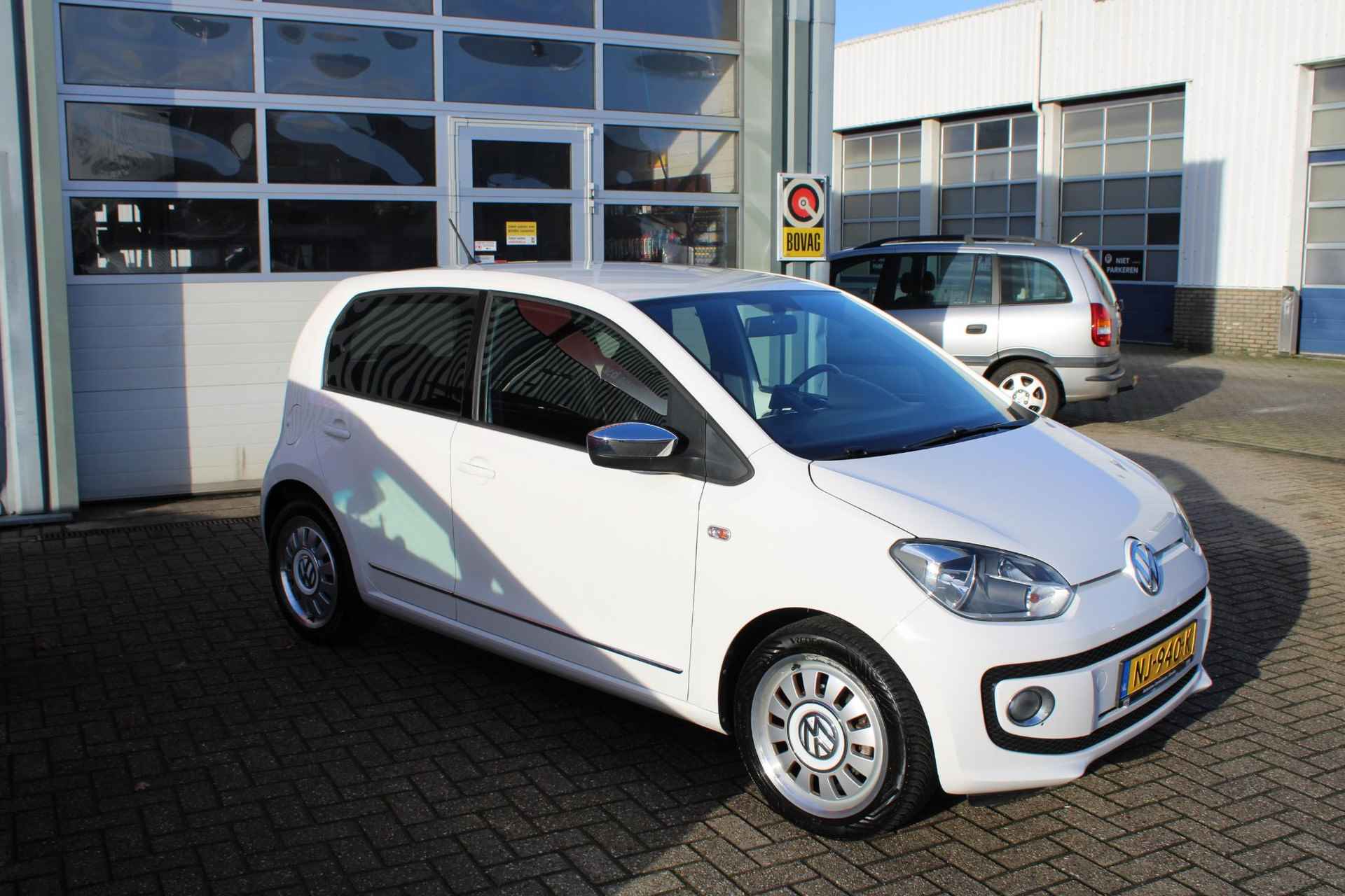 Volkswagen Up! 1.0 high up! automaat/pdc/cruise/navi - 5/26