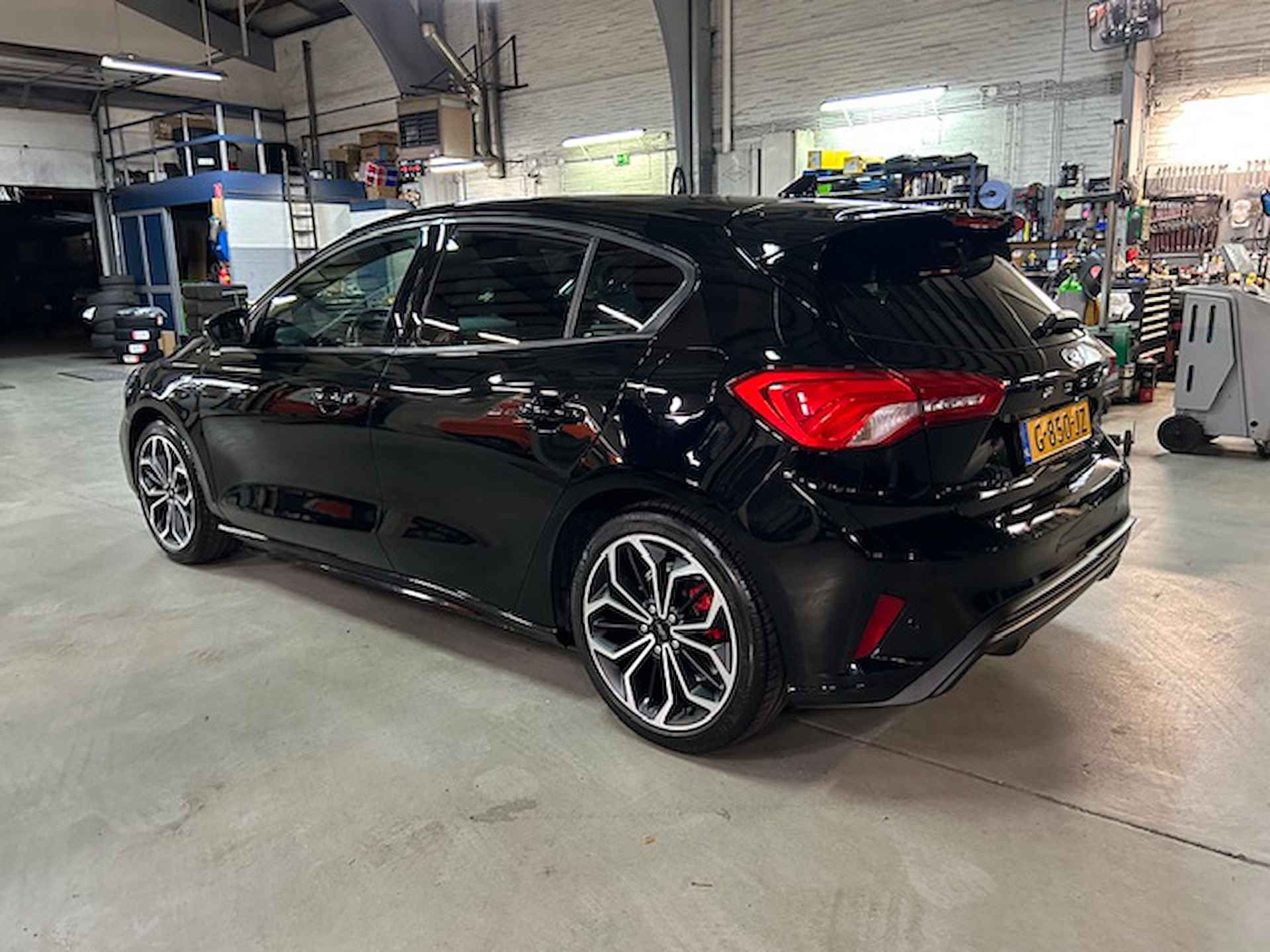 Ford Focus 1.5 EcoBoost 182pk ST-Line Business | Navigatie | Apple carplay / Android auto | Cruise control | Climate control | Stoelverw. | NAP | Rijklaar prijs! - 5/24