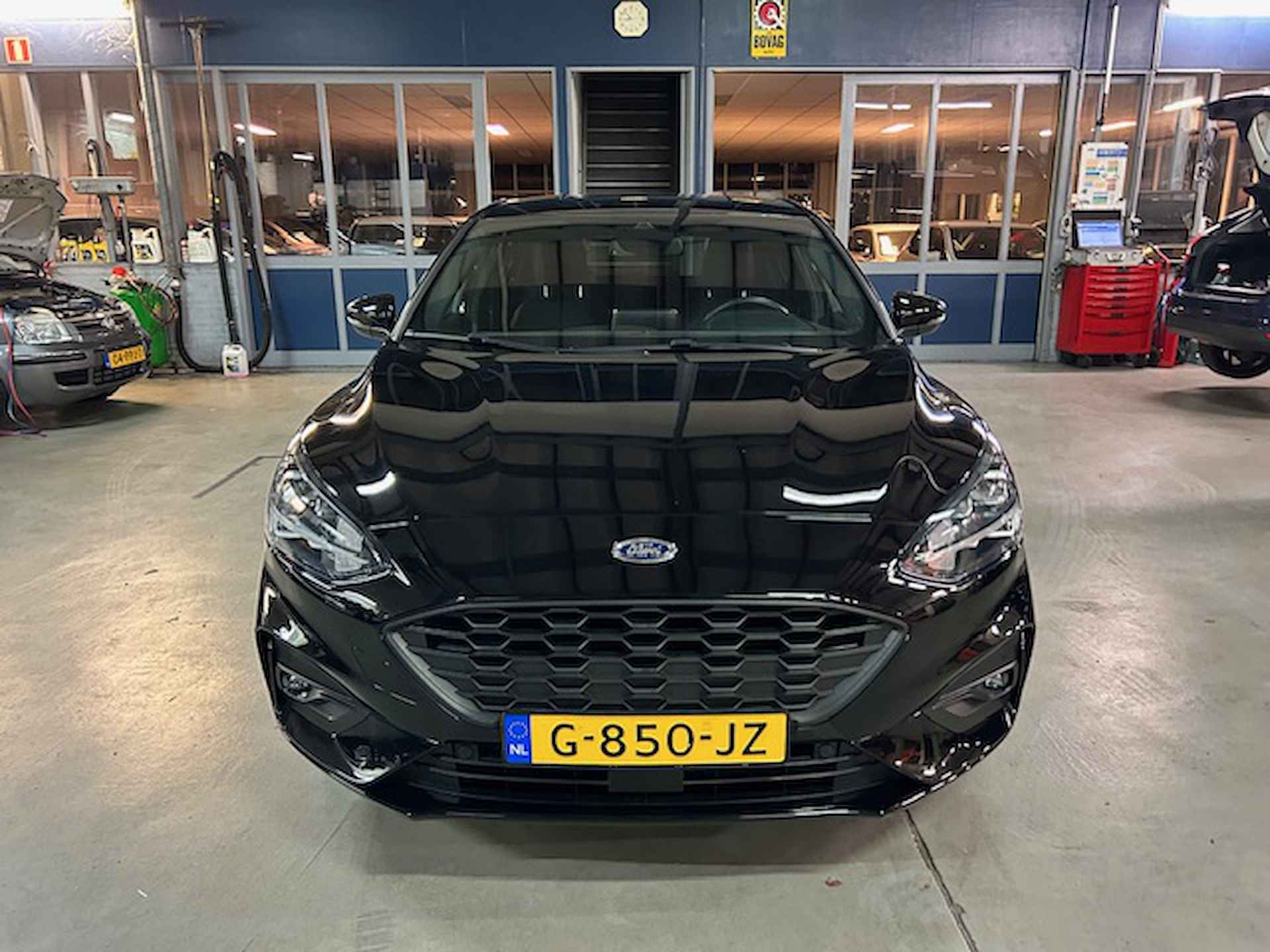 Ford Focus 1.5 EcoBoost 182pk ST-Line Business | Navigatie | Apple carplay / Android auto | Cruise control | Climate control | Stoelverw. | NAP | Rijklaar prijs! - 9/24