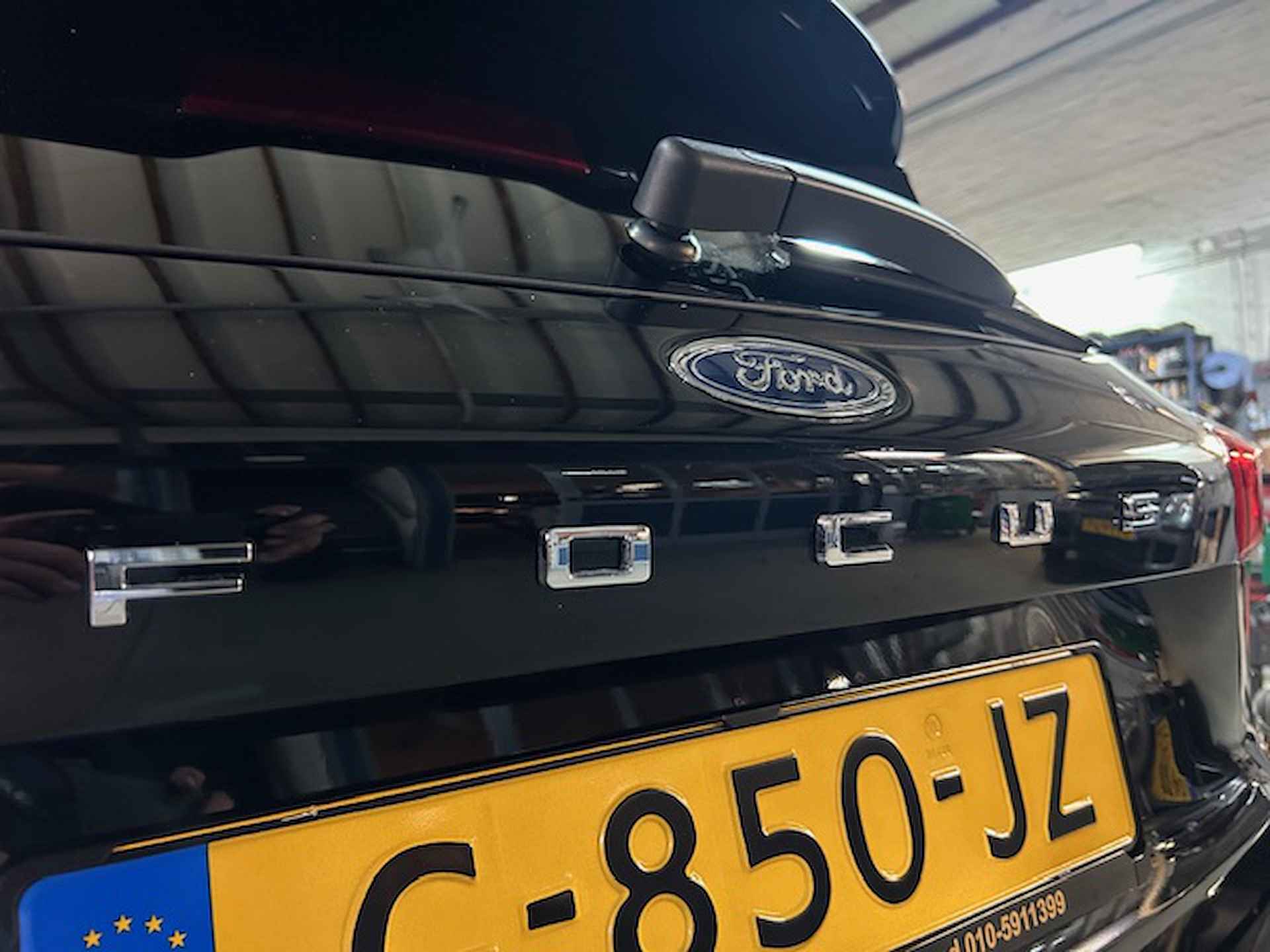 Ford Focus 1.5 EcoBoost 182pk ST-Line Business | Navigatie | Apple carplay / Android auto | Cruise control | Climate control | Stoelverw. | NAP | Rijklaar prijs! - 12/24