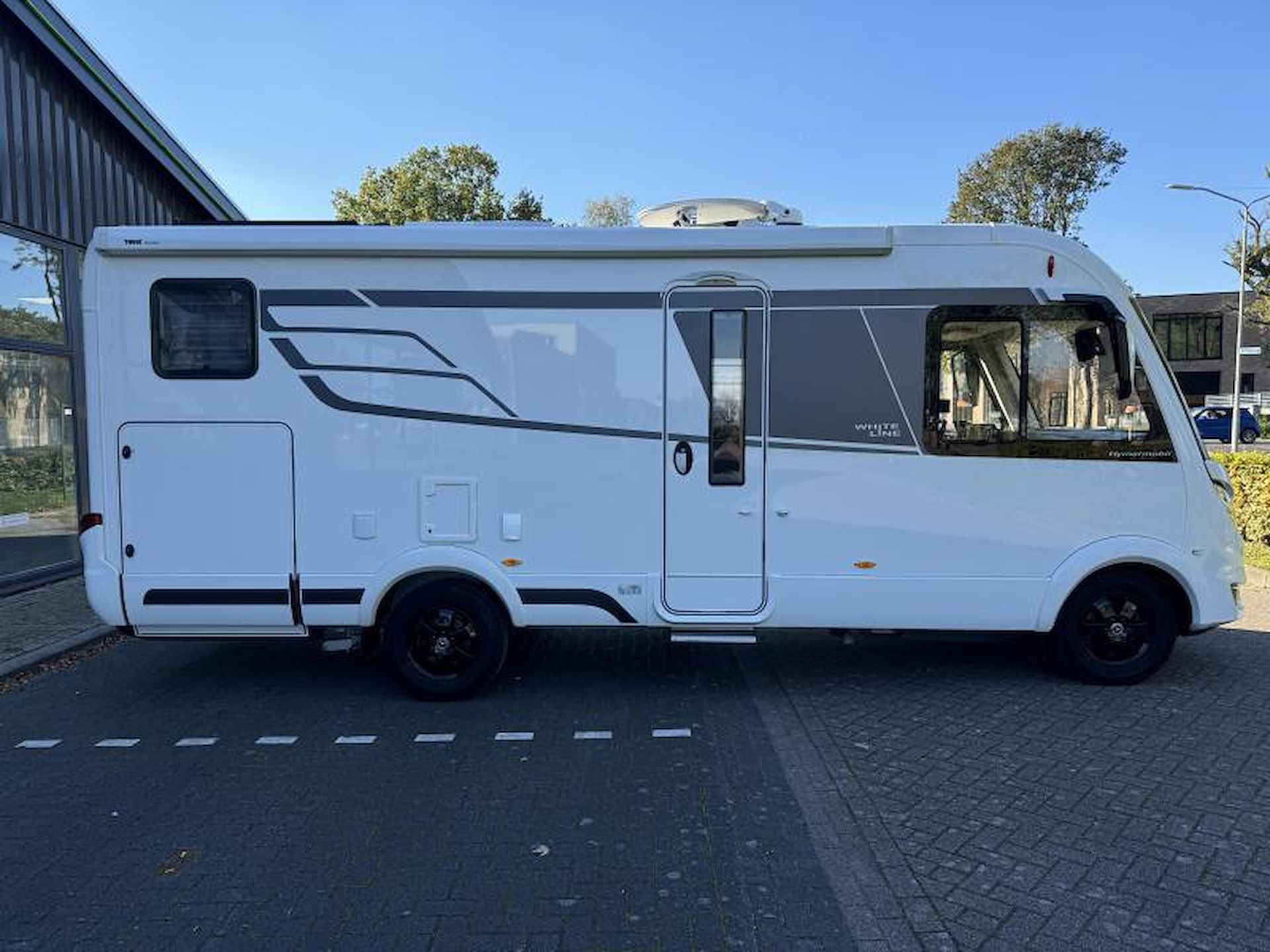 Hymer BMC-I 600 White Line - 5/25