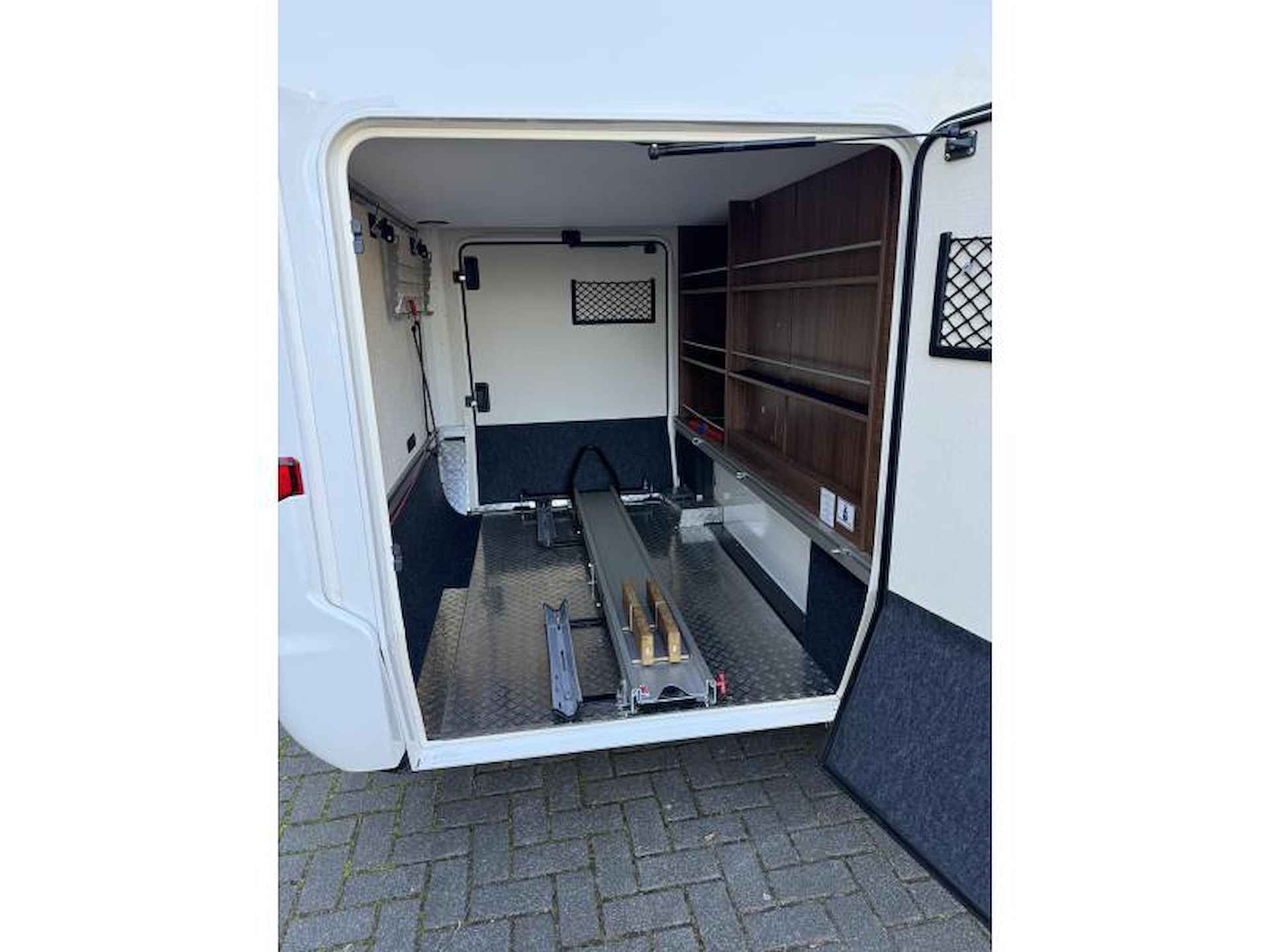 Hymer BMC-I 600 White Line - 10/25