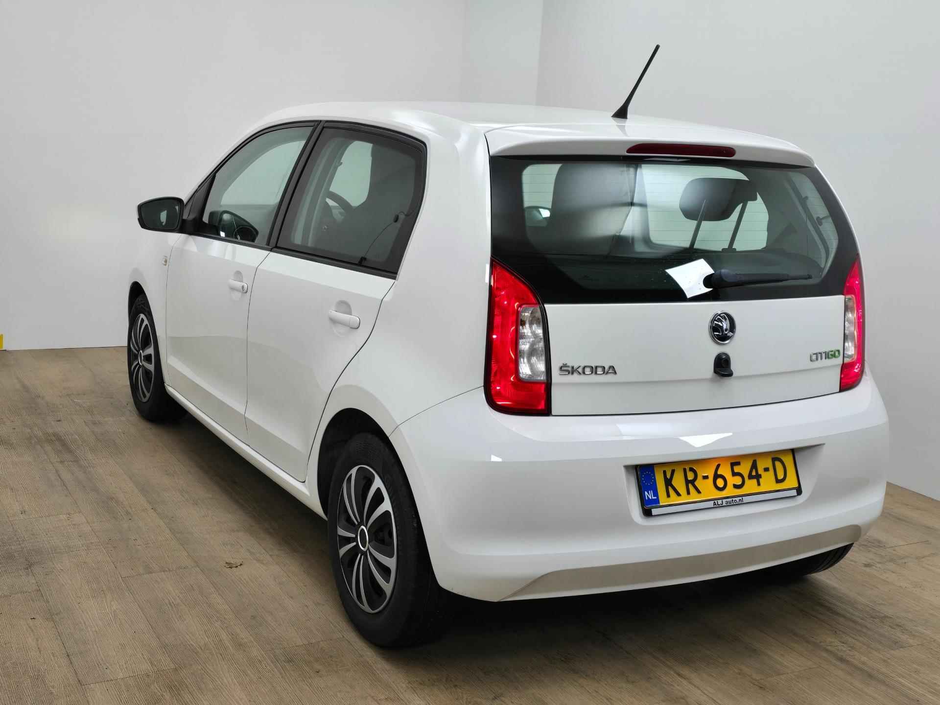 Skoda Citigo Occasion 1.0 zeer zuinig met cruisecontrol | Skoda Citigo tweedehands met bluetooth audio en aux in wit | Bovag | Usb - 4/37